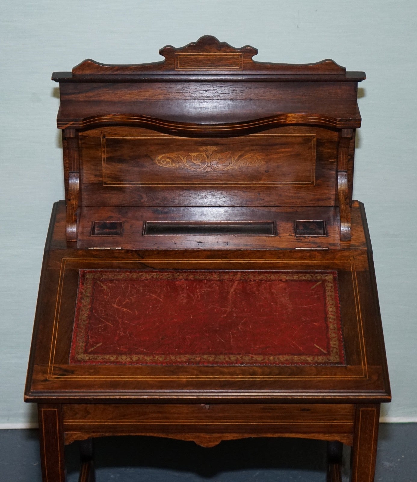 VICTORIAN LADIES WRITING DAVENPORT DESK WITH INLAY & LEATHER WRITING SURFACE