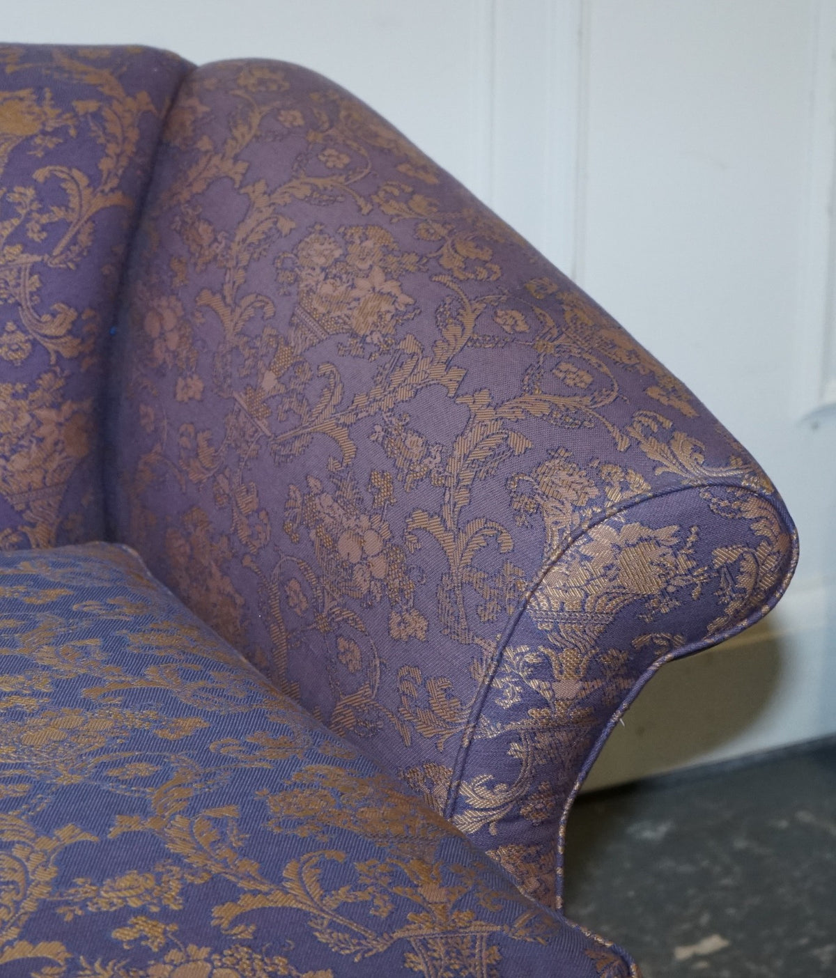 ANTIQUE ENGLISH COUNTRY HOUSE CHIPPENDALE CAMEL BACK FABRIC THREE SEATER SOFA
