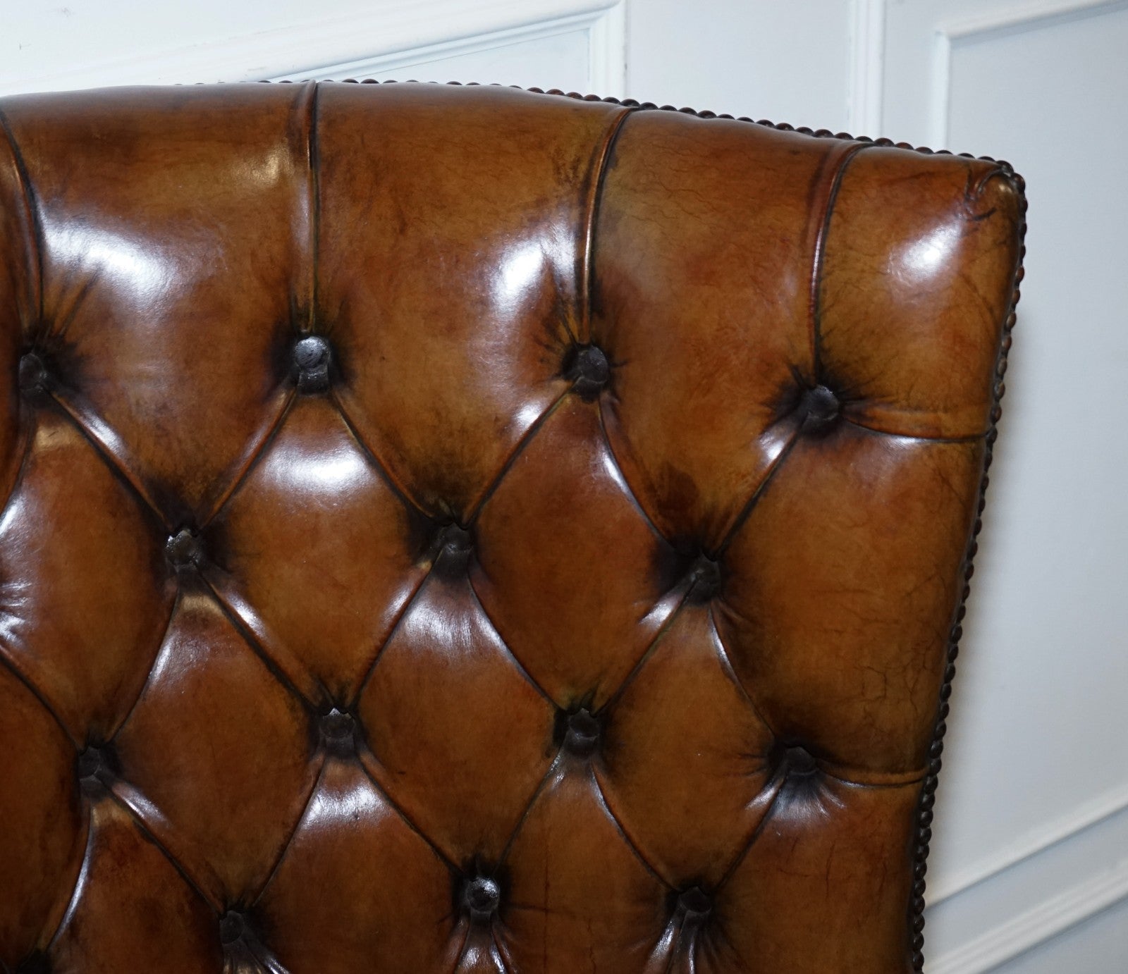 RESTORED CHESTERFIELD HAND DYED LEATHER PORTERS WINGBACK ARMCHAIR
