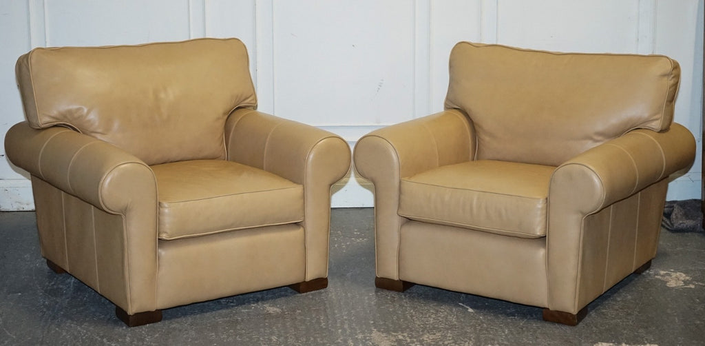 FINE LATTE BROWN LEATHER PAIR OF ARMCHAIRS MADE BY MULTIYORK ENGLAND