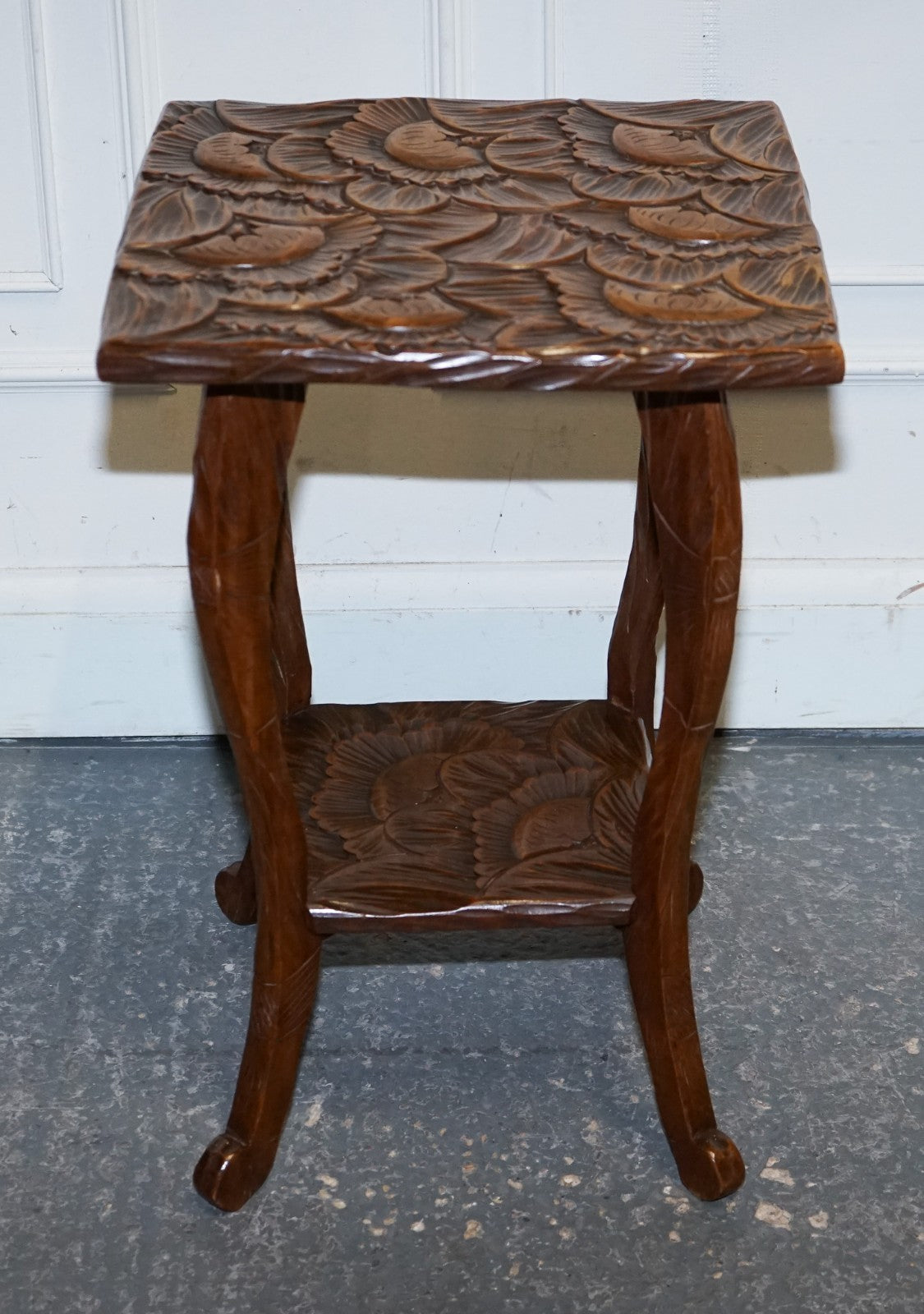 RESTORED 19TH CENTURY LIBERTYS LONDON HAND CARVED OCCASIONAL SIDE END LAMP TABLE