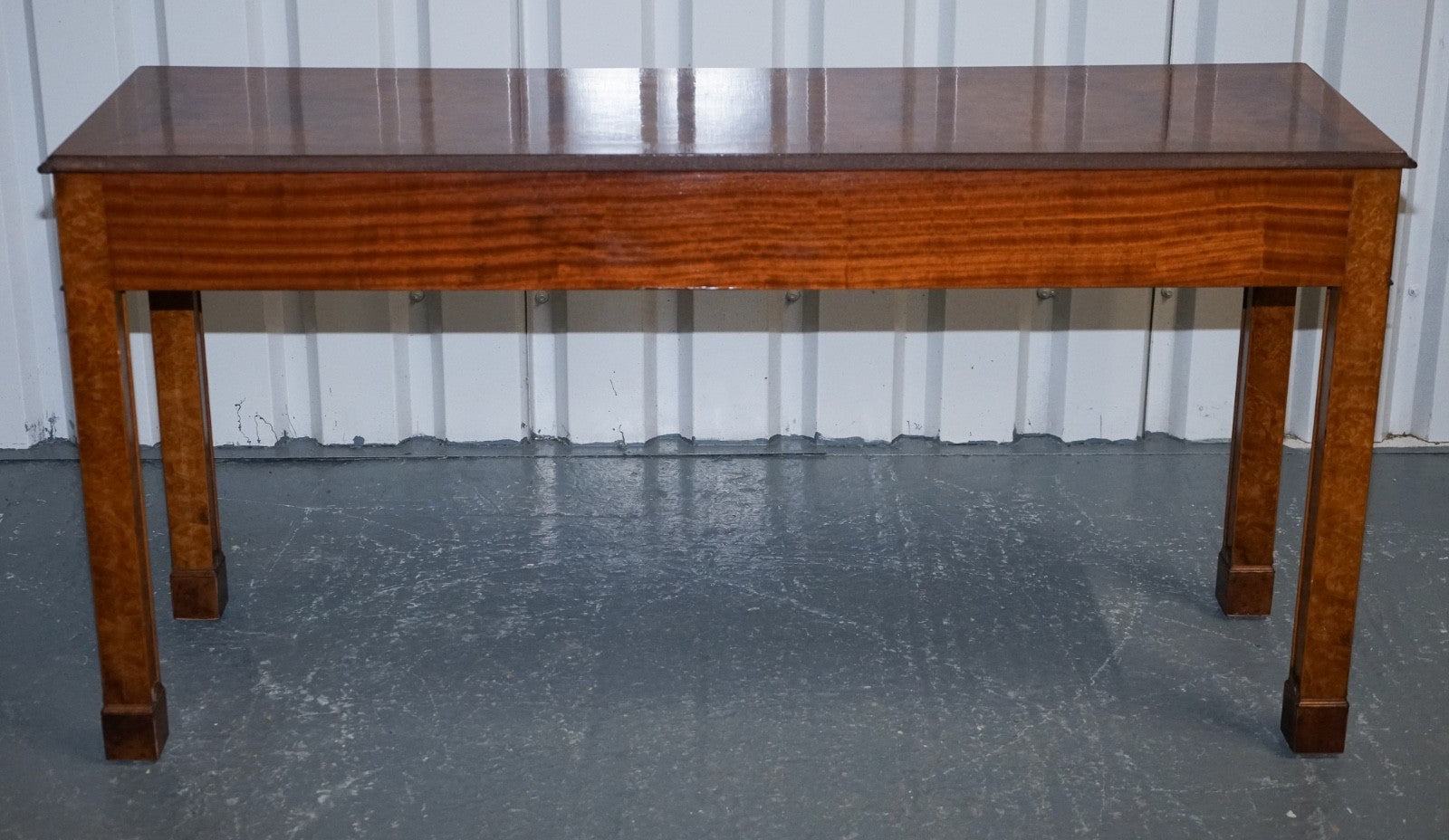 GEORGIAN STYLE BRIGHTS OF NETTLEBED LONDON BURR WALNUT CONSOLE TABLE