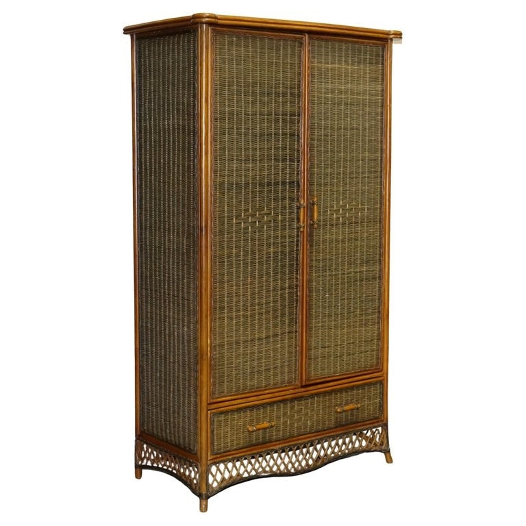 CIRCA 1970'S WOVEN WICKER ARMOIRE WARDROBE WITH ONE DRAWER (2/2)