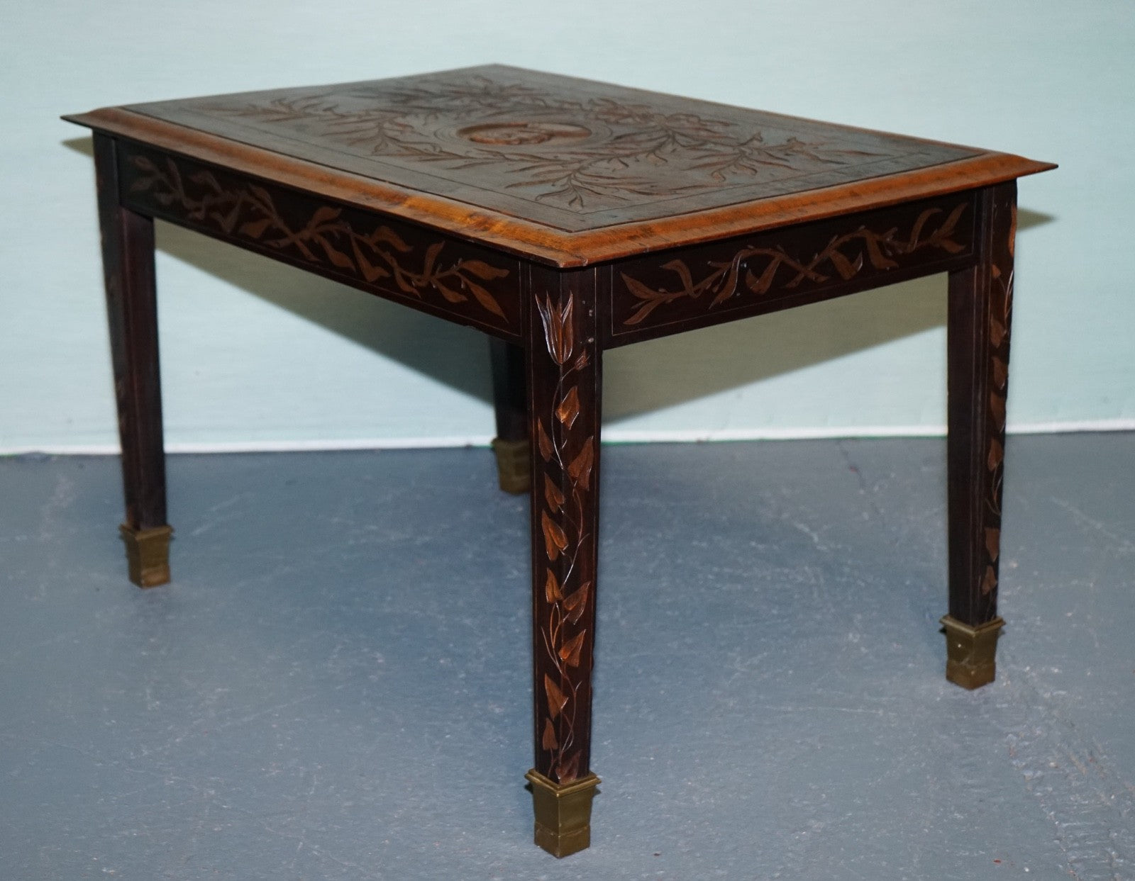 KING ALBERT I OF BELGIUM OCCASIONAL SIDE END COFFEE TABLE CARVED OAK CiRCA 1900