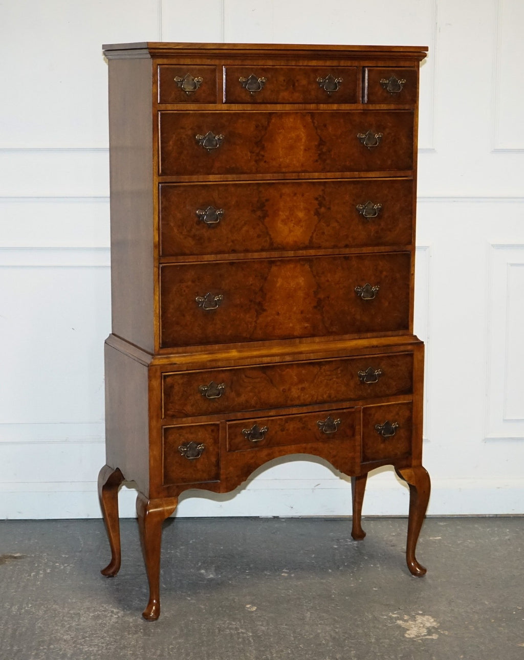 ANTIQUE GEORGIAN STYLE BURR WALNUT CHEST ON STAND WITH QUEEN ANNE LEGS
