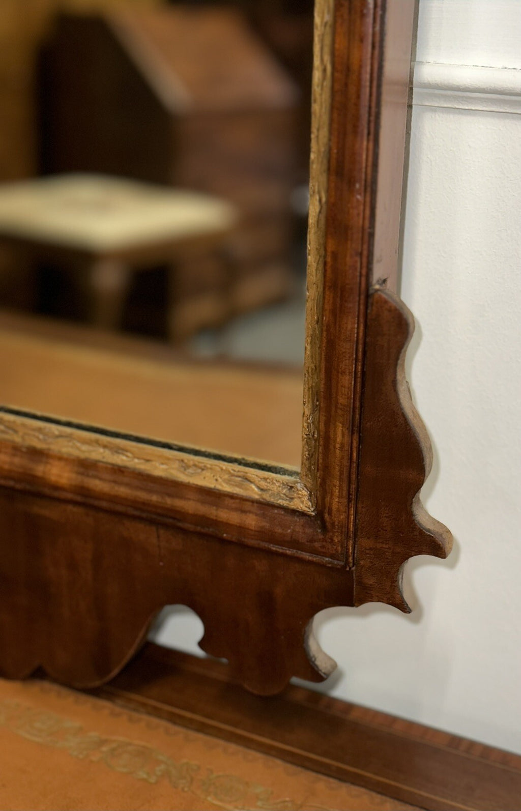 GEORGIAN CIRCA 1760 THOMAS CHIPPENDALE PHOENIX GILTWOOD MIRROR