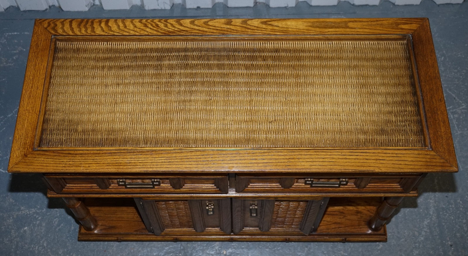 VINTAGE AMERICAN FAUX BAMBOO STYLE CONSOLE TABLE SMALL SIDEBOARD BY BURLINGTON