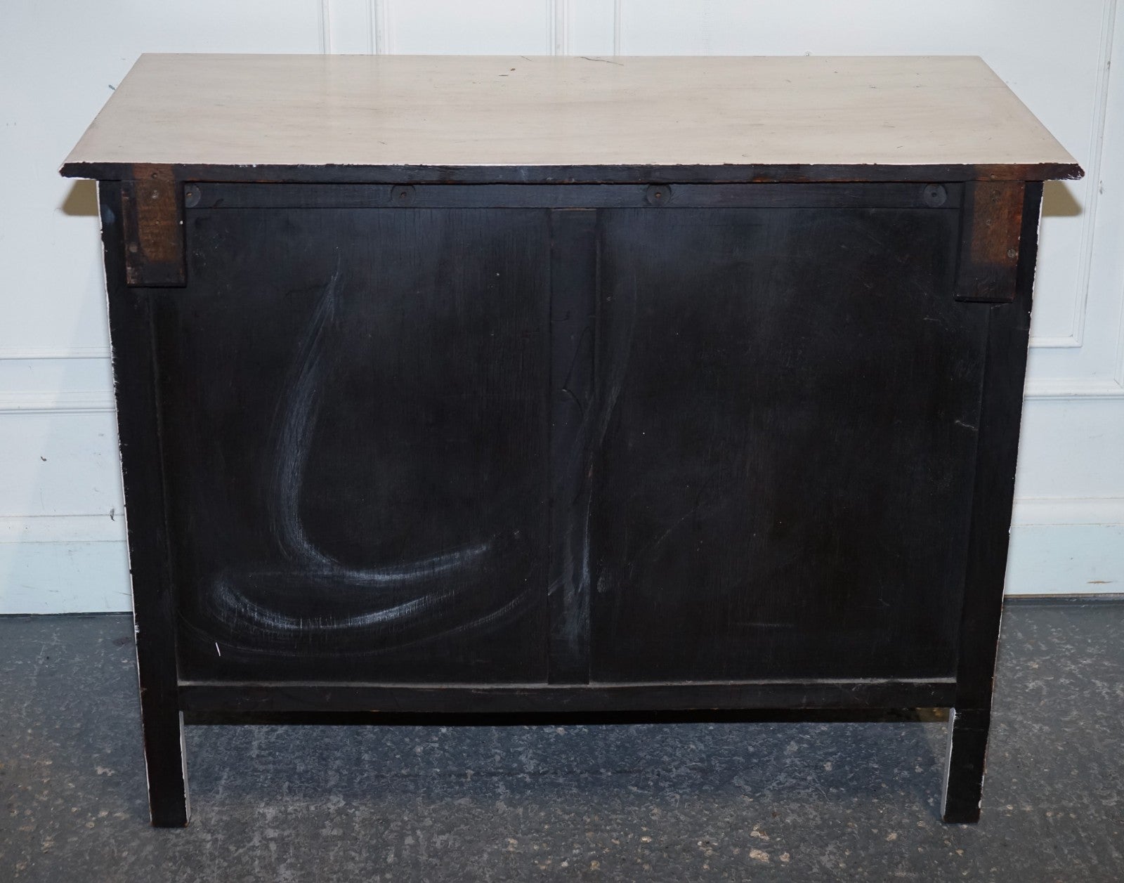 ANTIQUE VICTORIAN HAND PAINTED IVORY WHITE CHEST OF DRAWERS WITH BRASS HANDLES