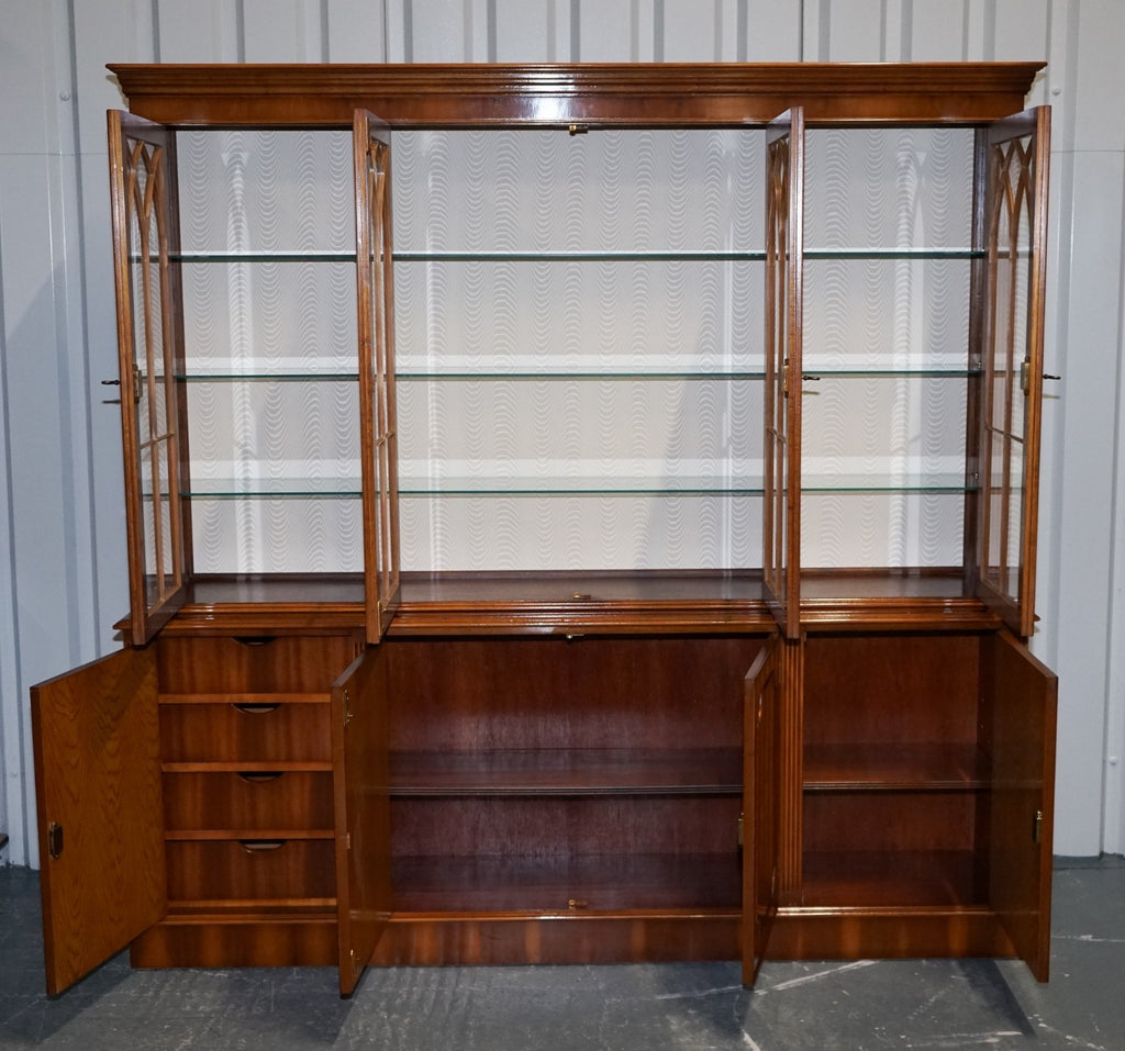 ANTIQUE GEORGIAN STYLE YEW WOOD FOUR DOOR DISPLAY CABINET BOOKCASE