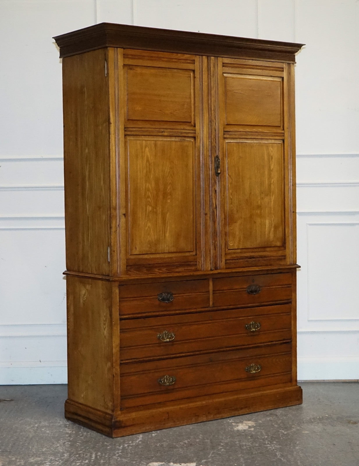 ANTIQUE VICTORIAN ENGLISH OAK LINEN PRESS WARDROBE WITH FOUR DRAWERS