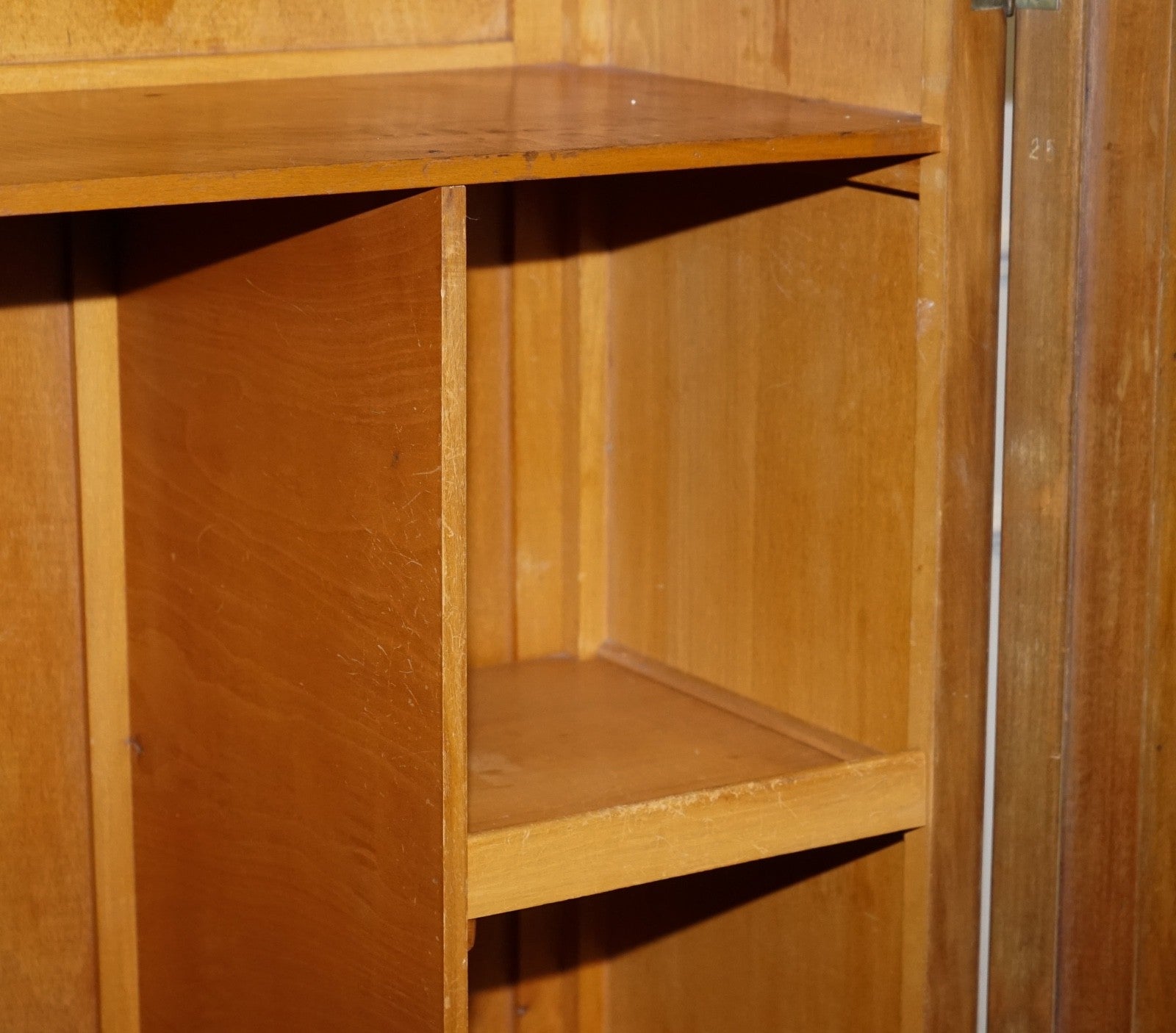 ANTIQUE CIRCA 1930'S ENGLISH BURR WALNUT ART DECO TWO DOOR WARDROBE WITH SHELVES