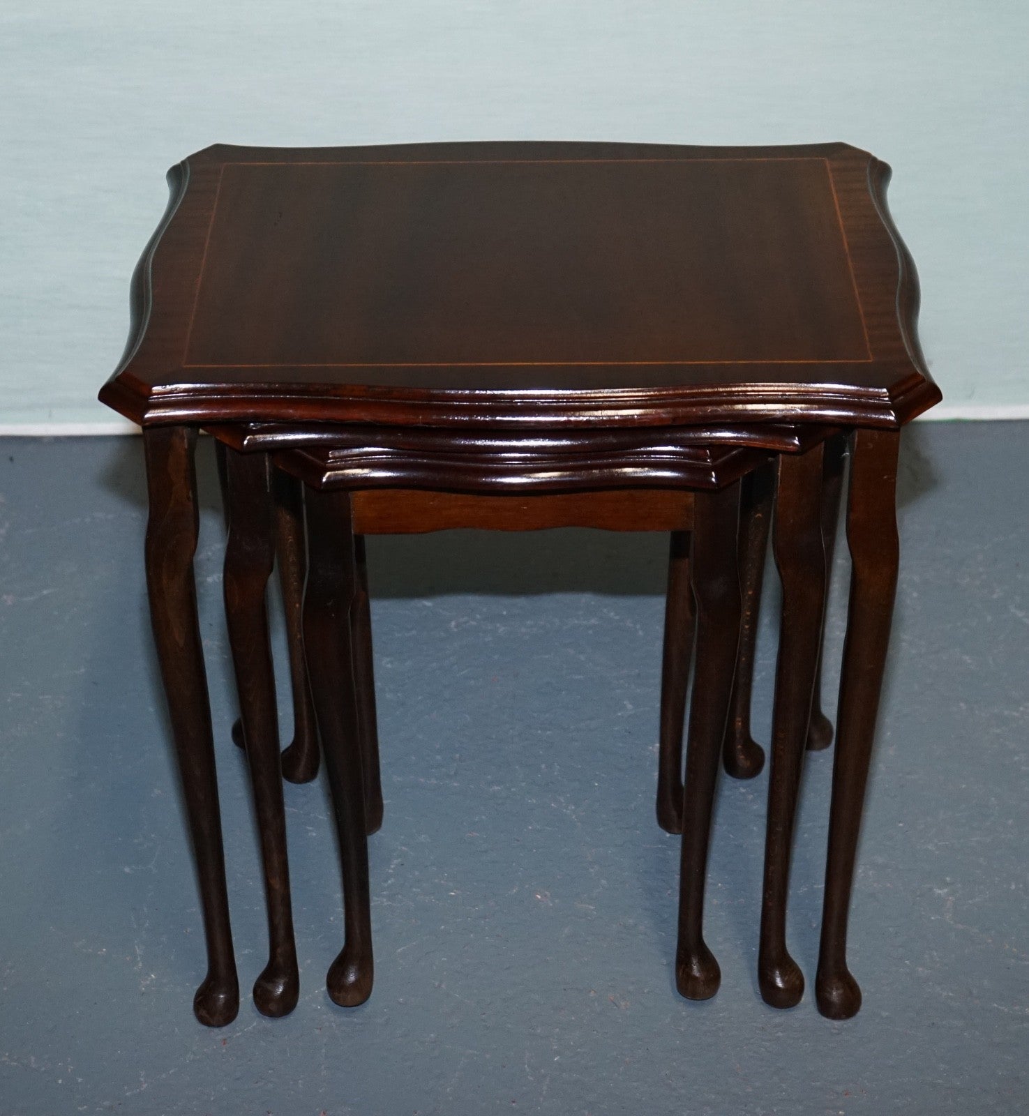 VINTAGE HARDWOOD NEST OF TABLES WITH iNLAY QUEEN ANNE STYLE