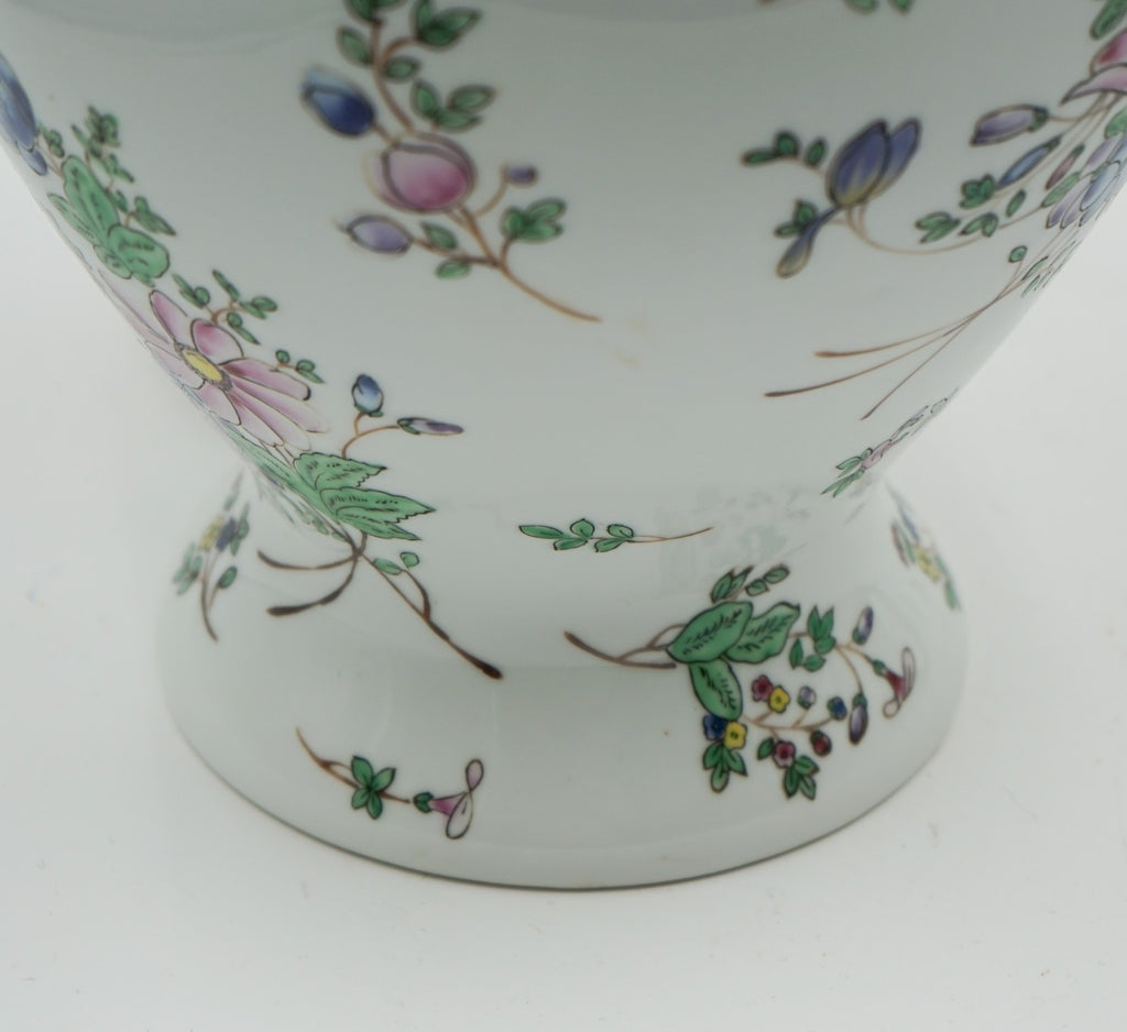 PAIR OF 1960'S CHINESE QIANLONG NIAN ZHI PORCELAIN VASES CONVERTED TABLE LAMPS