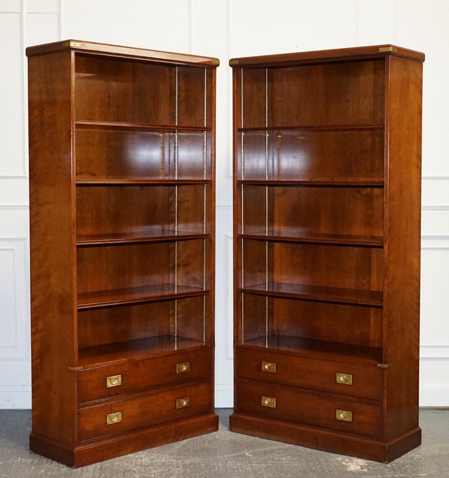 STUNNING PAIR OF KENNEDY HARRODS LONDON MILITARY CAMPAIGN OPEN BOOKCASES