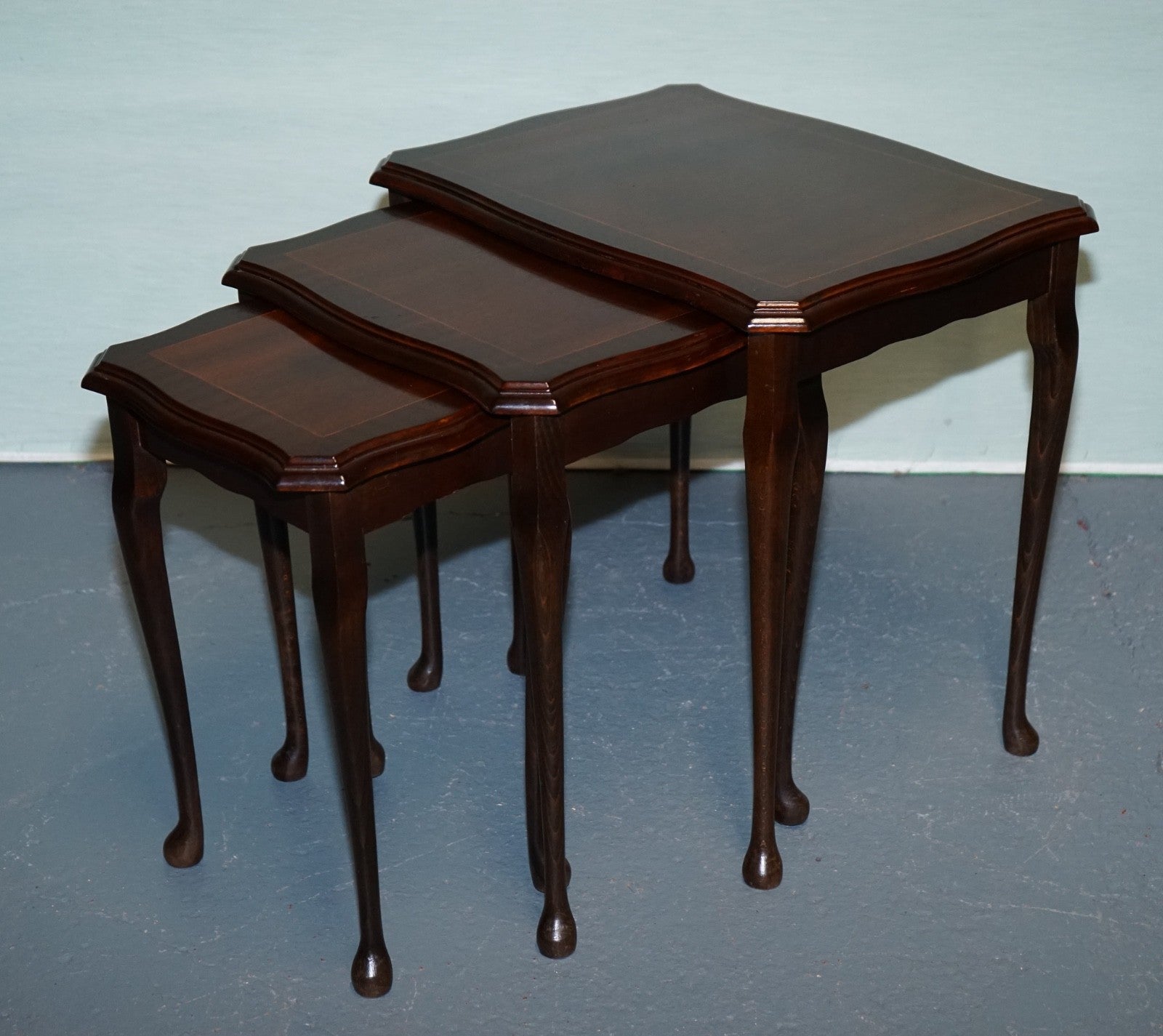 VINTAGE HARDWOOD NEST OF TABLES WITH iNLAY QUEEN ANNE STYLE
