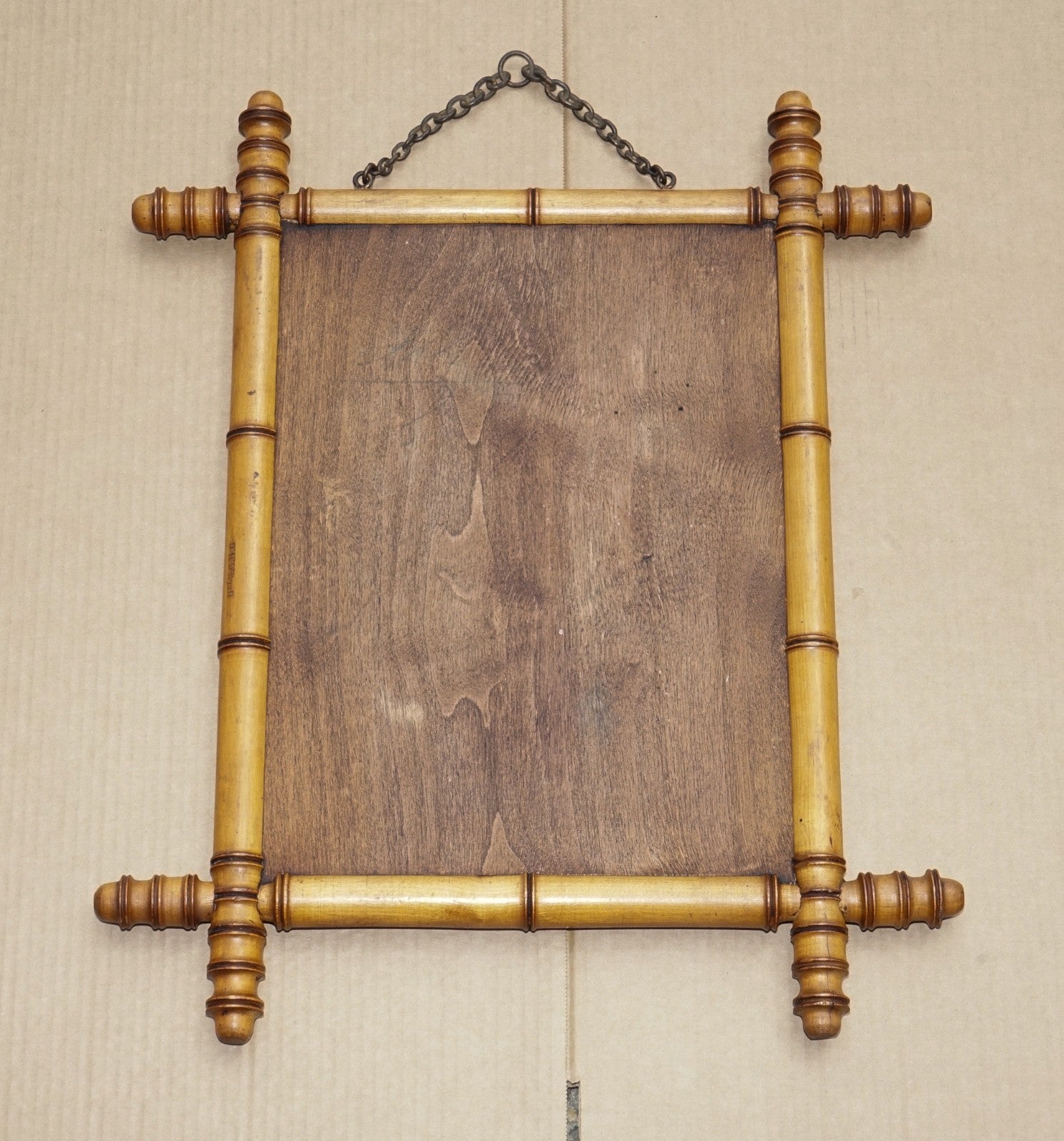 ANTIQUE ENGLISH DECORATIVE FAUX BAMBOO WALL MiRROR
