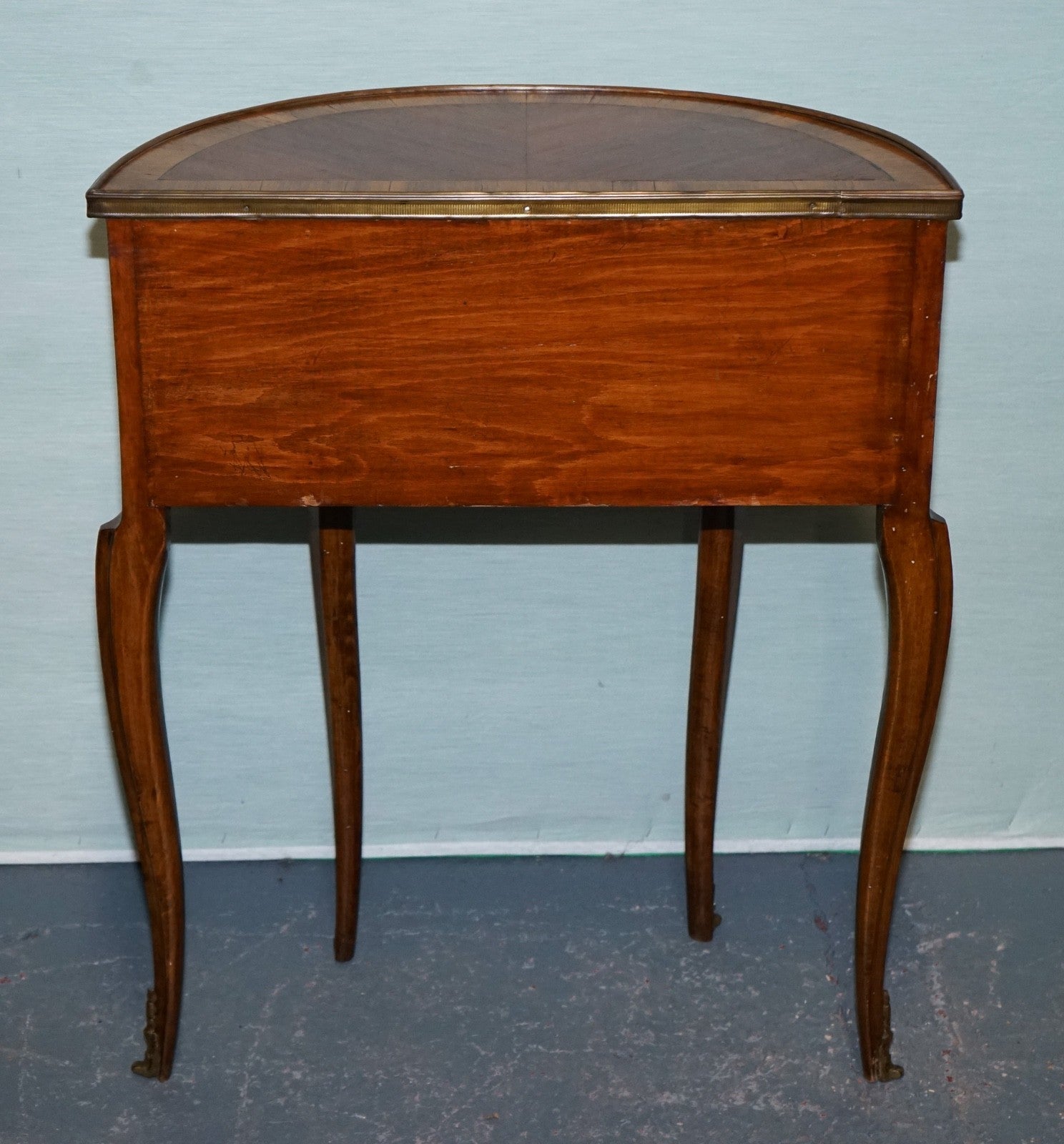 LOUIS XV STYLE MARQUETRY SIDE TABLE NIGHTSTAND WITH GiLT GOLD MOUNTS