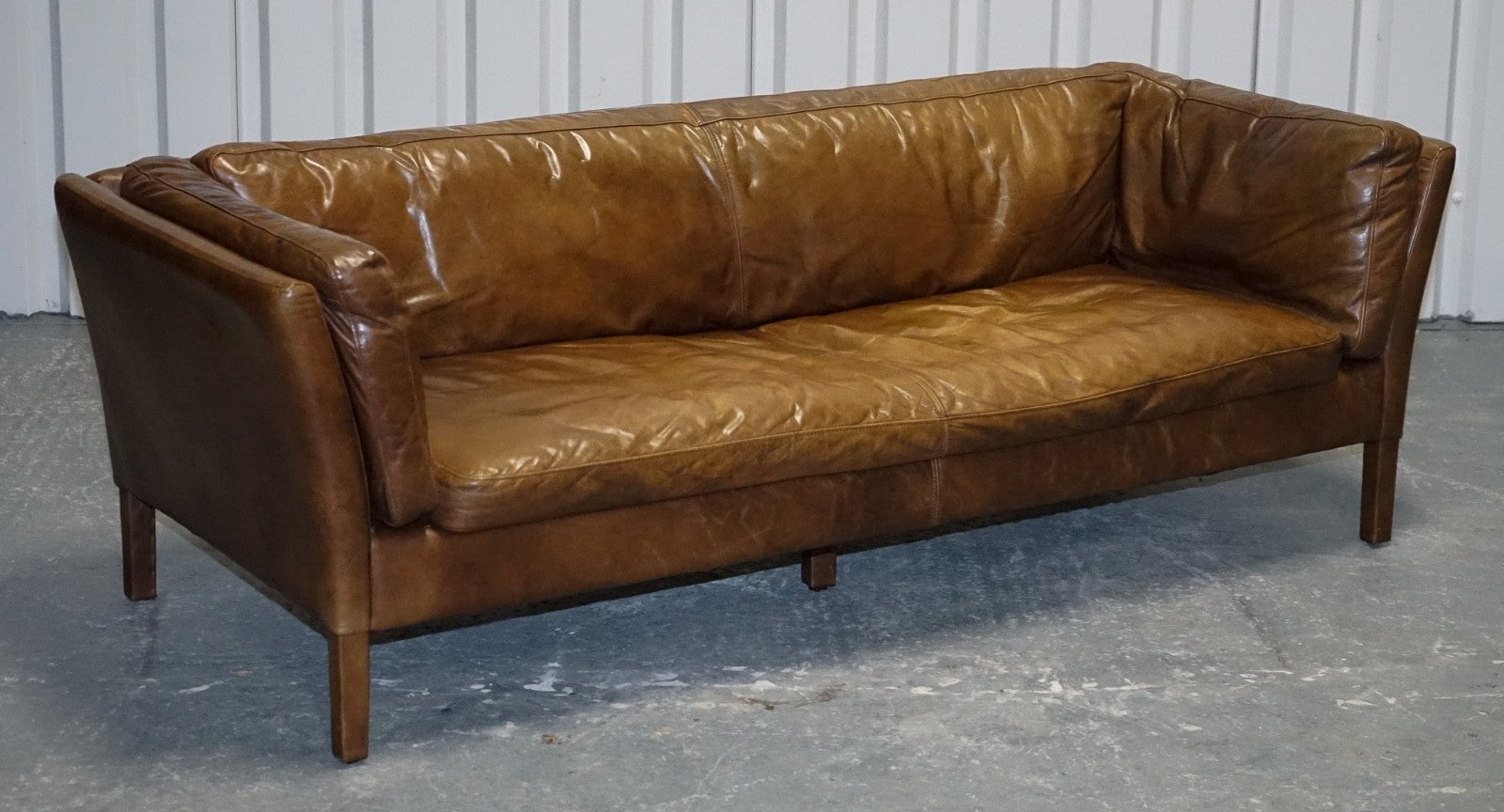 LARGE COMFORTABLE HALO GROUCHO BROWN LEATHER THREE SEATER SOFA