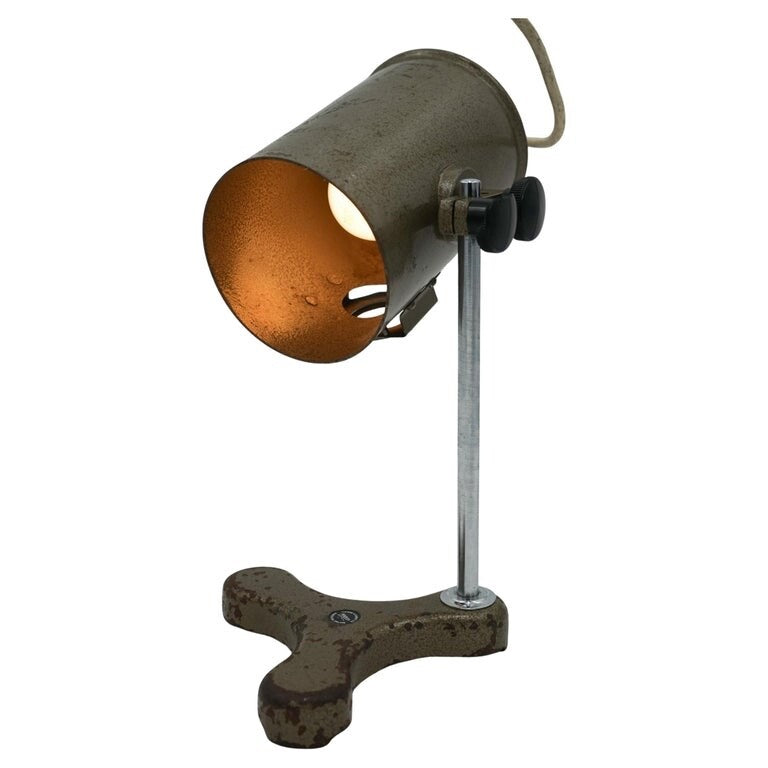 FLATTERS & GARNETT  SALVAGED LABORATORY SCHOOL TABLE ADJUSTABLE LIGHT 004