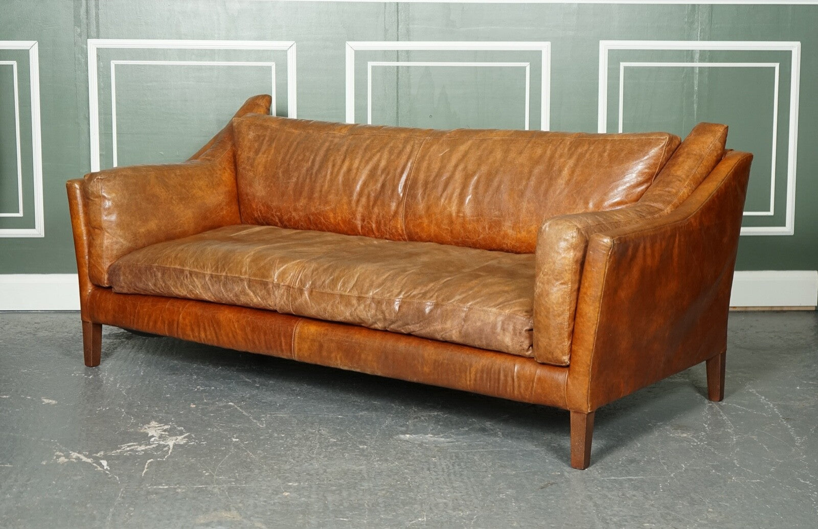 STUNNING LARGE VINTAGE TAN LEATHER CONTEMPORARY DESIGNER SOFA