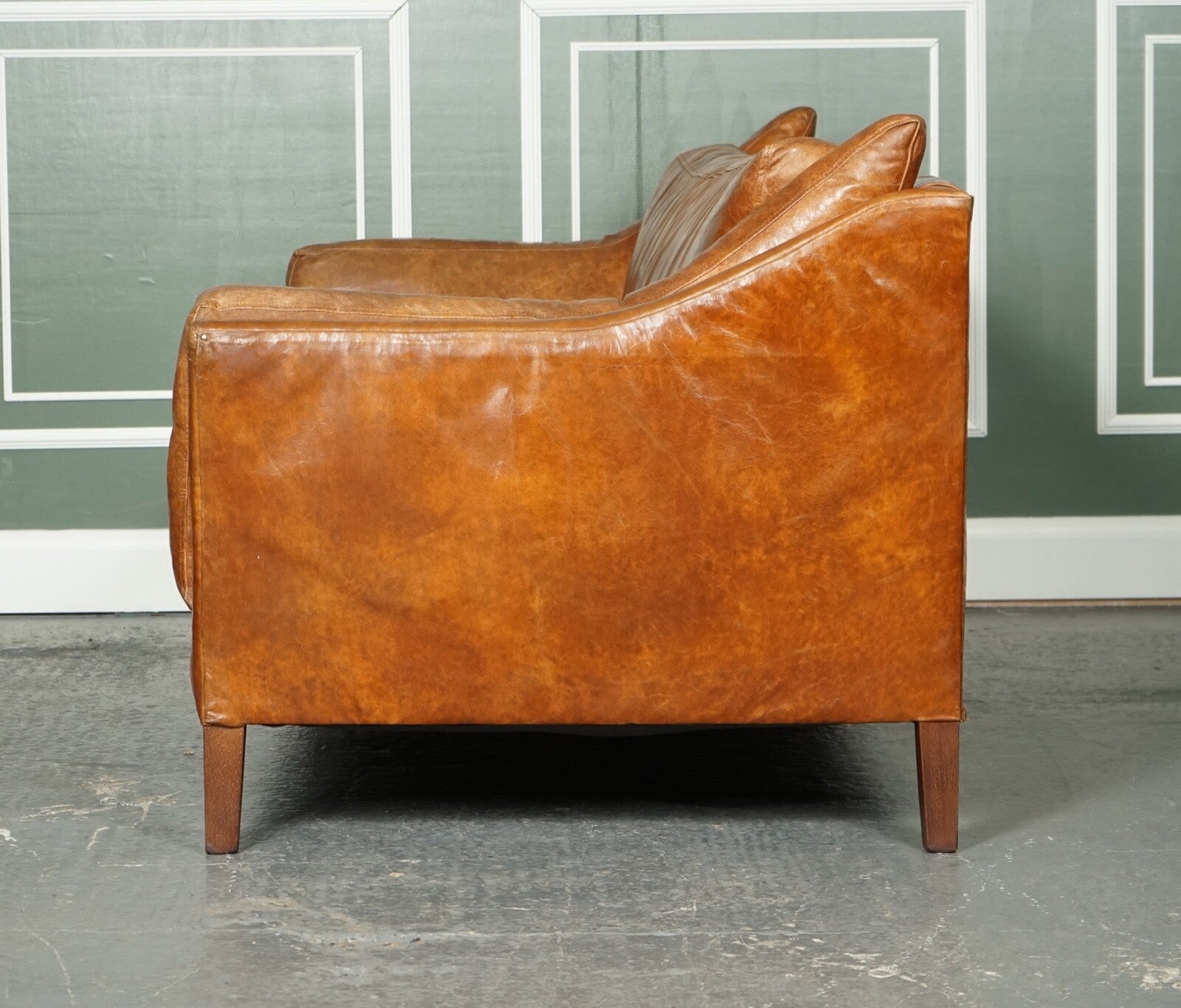 STUNNING LARGE VINTAGE TAN LEATHER CONTEMPORARY DESIGNER SOFA