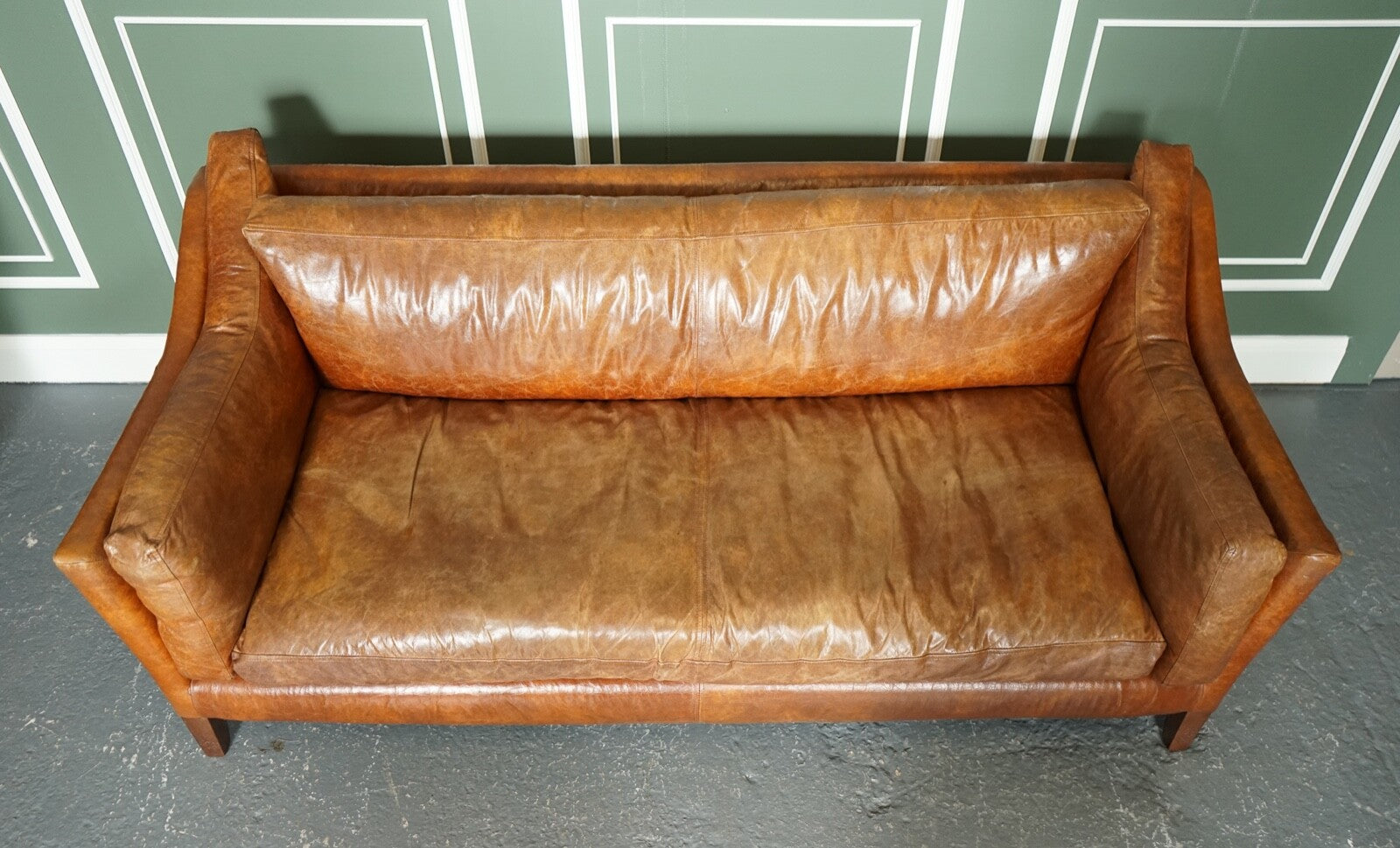 STUNNING LARGE VINTAGE TAN LEATHER CONTEMPORARY DESIGNER SOFA