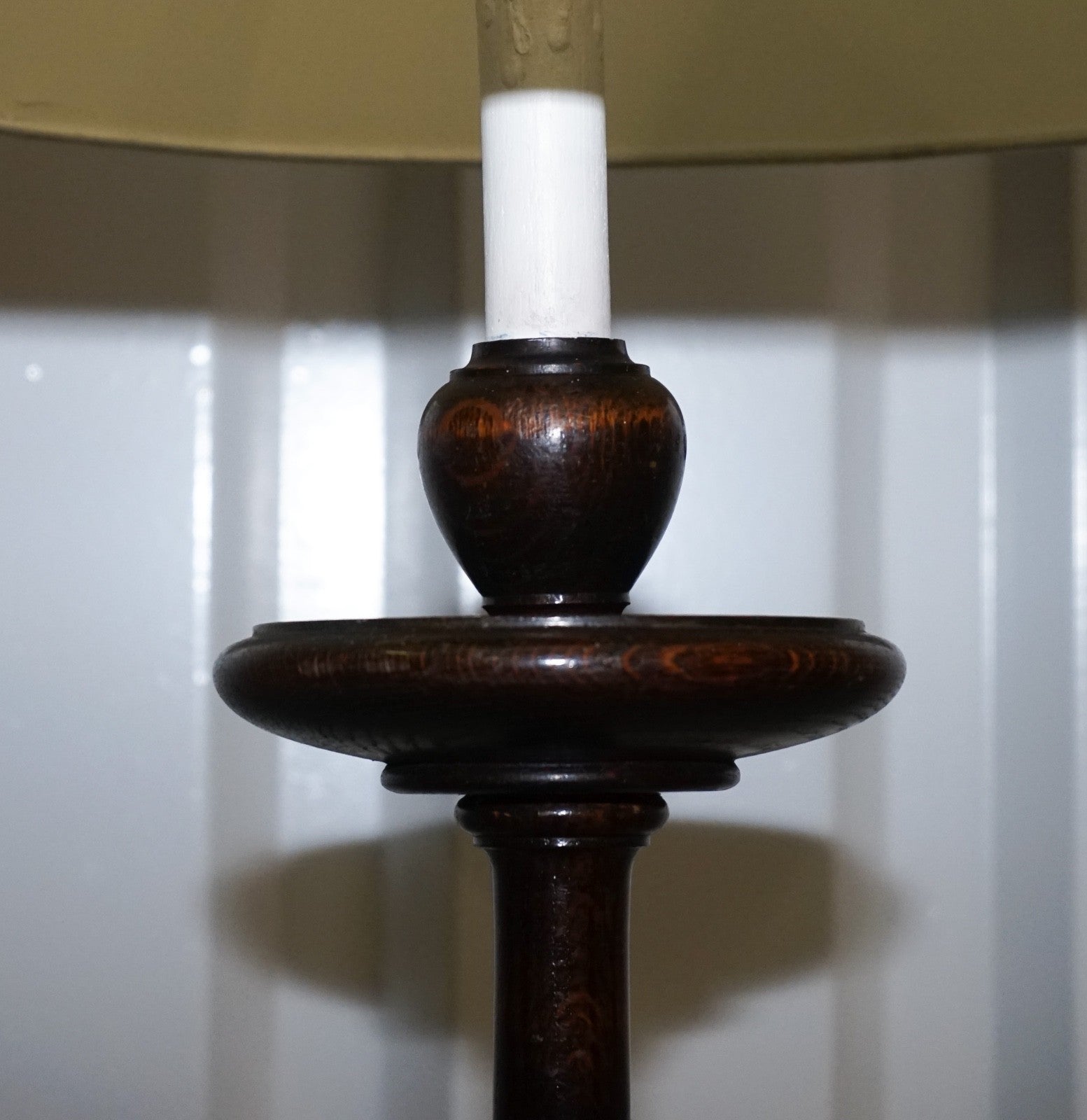 ANTIQUE SCOTTISH VICTORIAN OAK FLOOR READING LIBRARY FLOOR LAMP