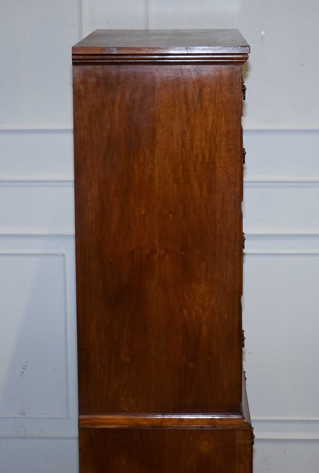 ANTIQUE GEORGIAN STYLE BURR WALNUT CHEST ON STAND WITH QUEEN ANNE LEGS