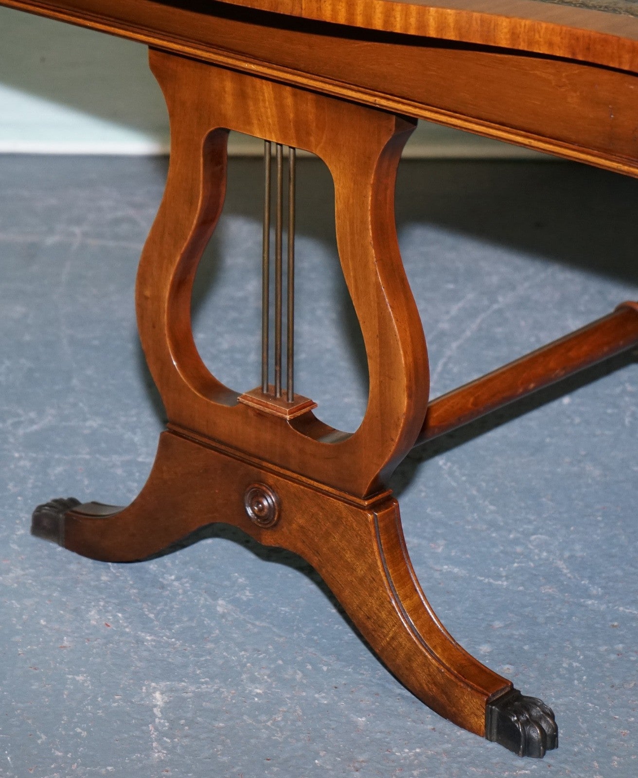 LARGE VINTAGE HUNTER GREEN LEATHER TOP COFFEE TABLE