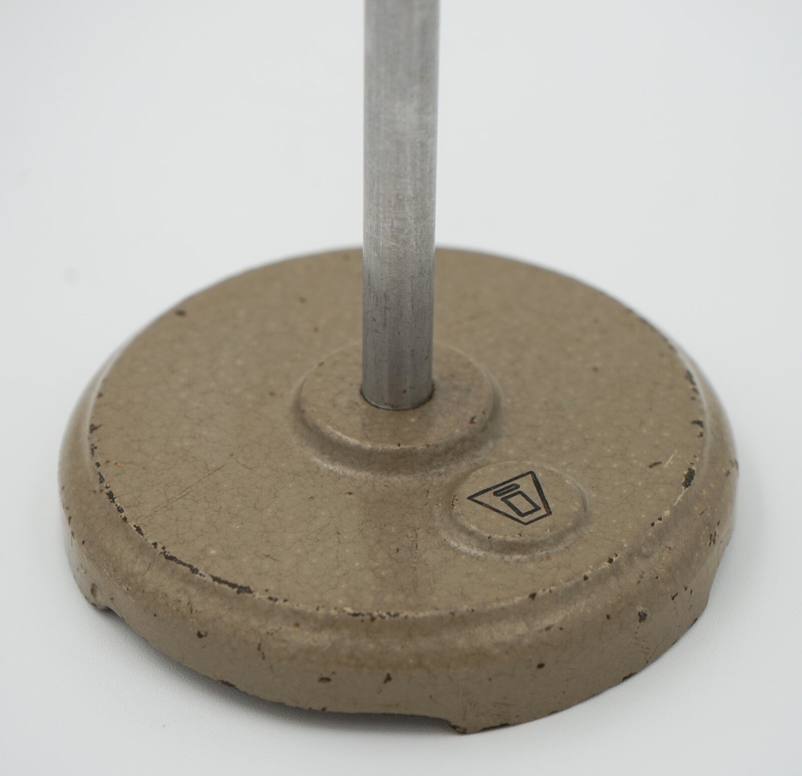 1940'S ENGLISH SALVAGED LABORATORY SCHOOL TABLE ADJUSTABLE LIGHT 003