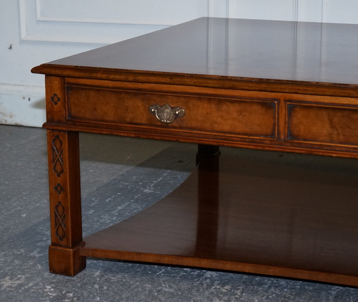 LARGE GEORGIAN STYLE BURR WALNUT COFFEE TABLE BY BRIGHTS OF NETTLEBED LONDON