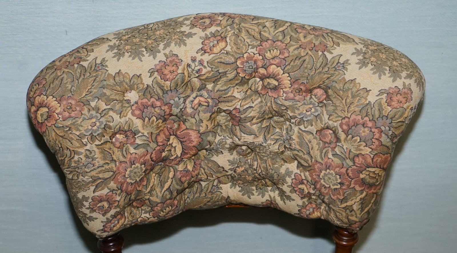 ANTIQUE VICTORIAN TAPESTRY NURSING CHAIR WITH FLORAL FLOWER DESIGN