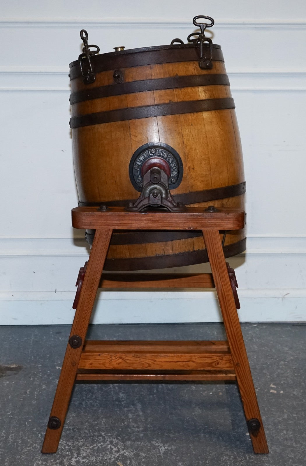 ANTIQUE VICTORIAN CIRCA 1885 ENGLISH G. LLEWELLIN & SONS BUTTER CHURN