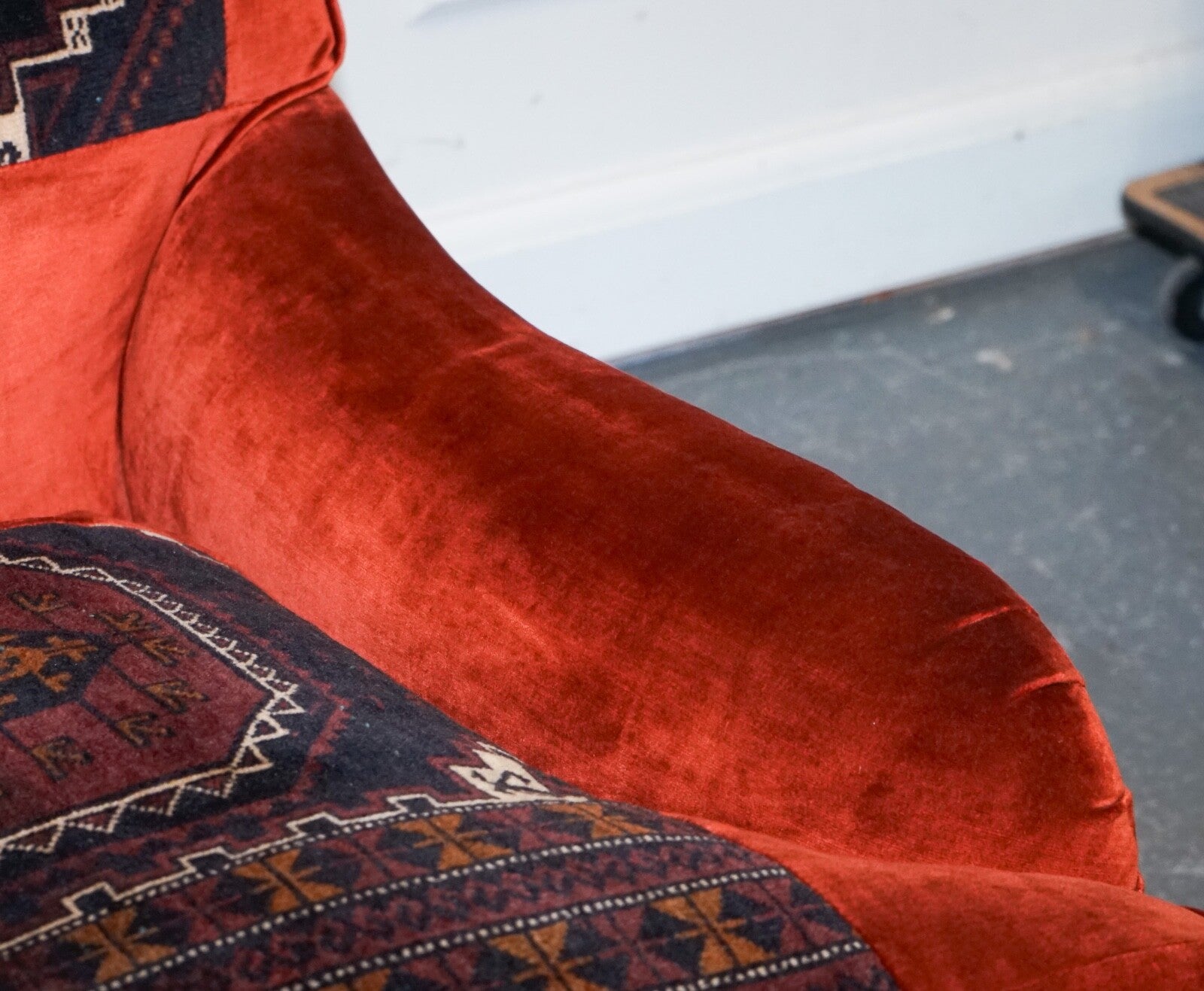 VINTAGE RED VELVET & AZTEC KILIM UPHOLSTERED HOWARD GEORGE SMITH STYLE ARMCHAIR