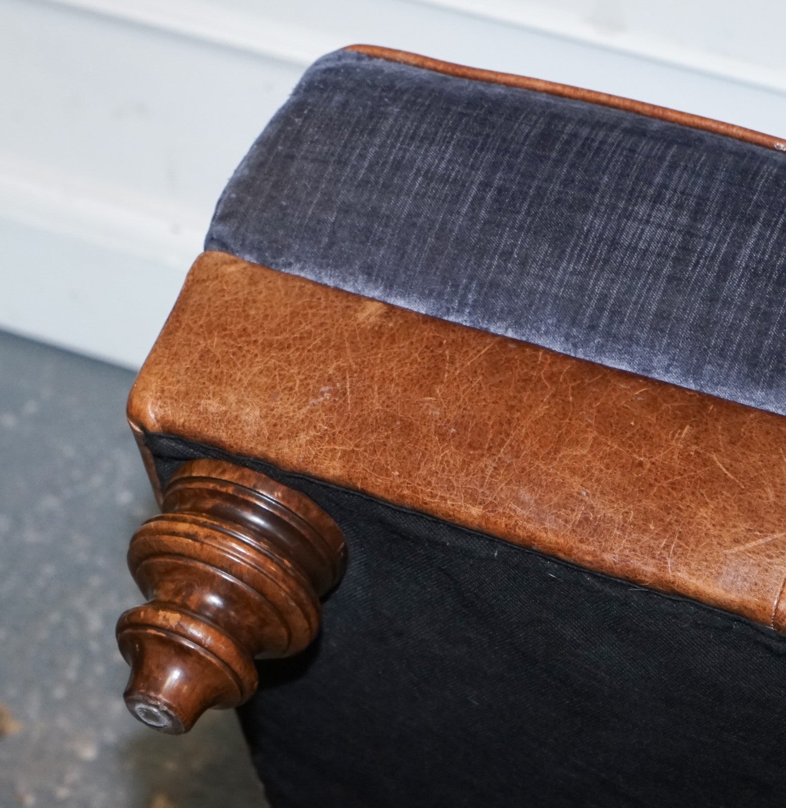 LARGE TETRAD CONSTABLE OTTOMAN RECTANGULAR FOOTSTOOL BLUE FABRIC & LEATHER BASE