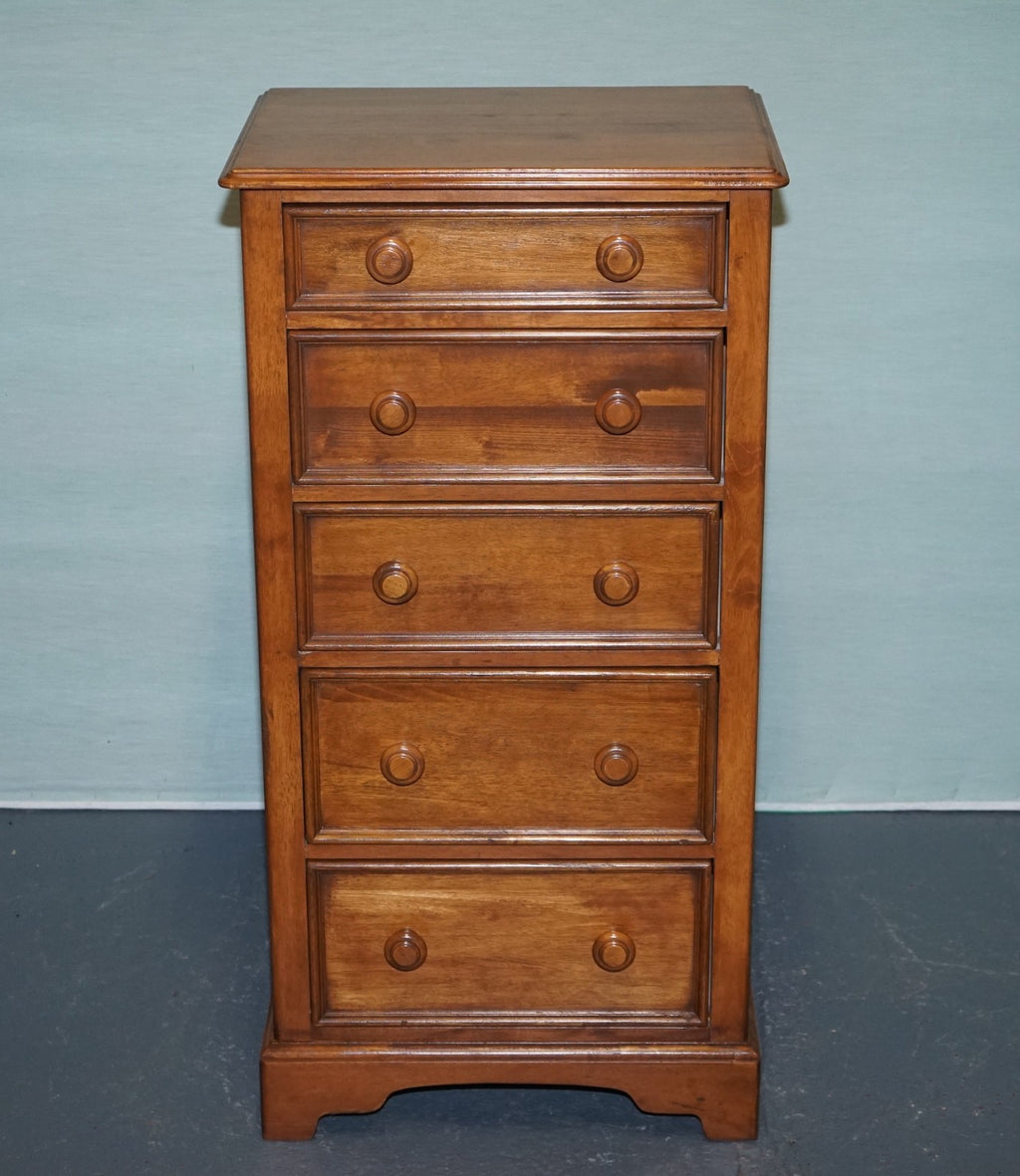 WILLiS & GAMBIER OAK TALLBOY CHEST OF DRAWERS