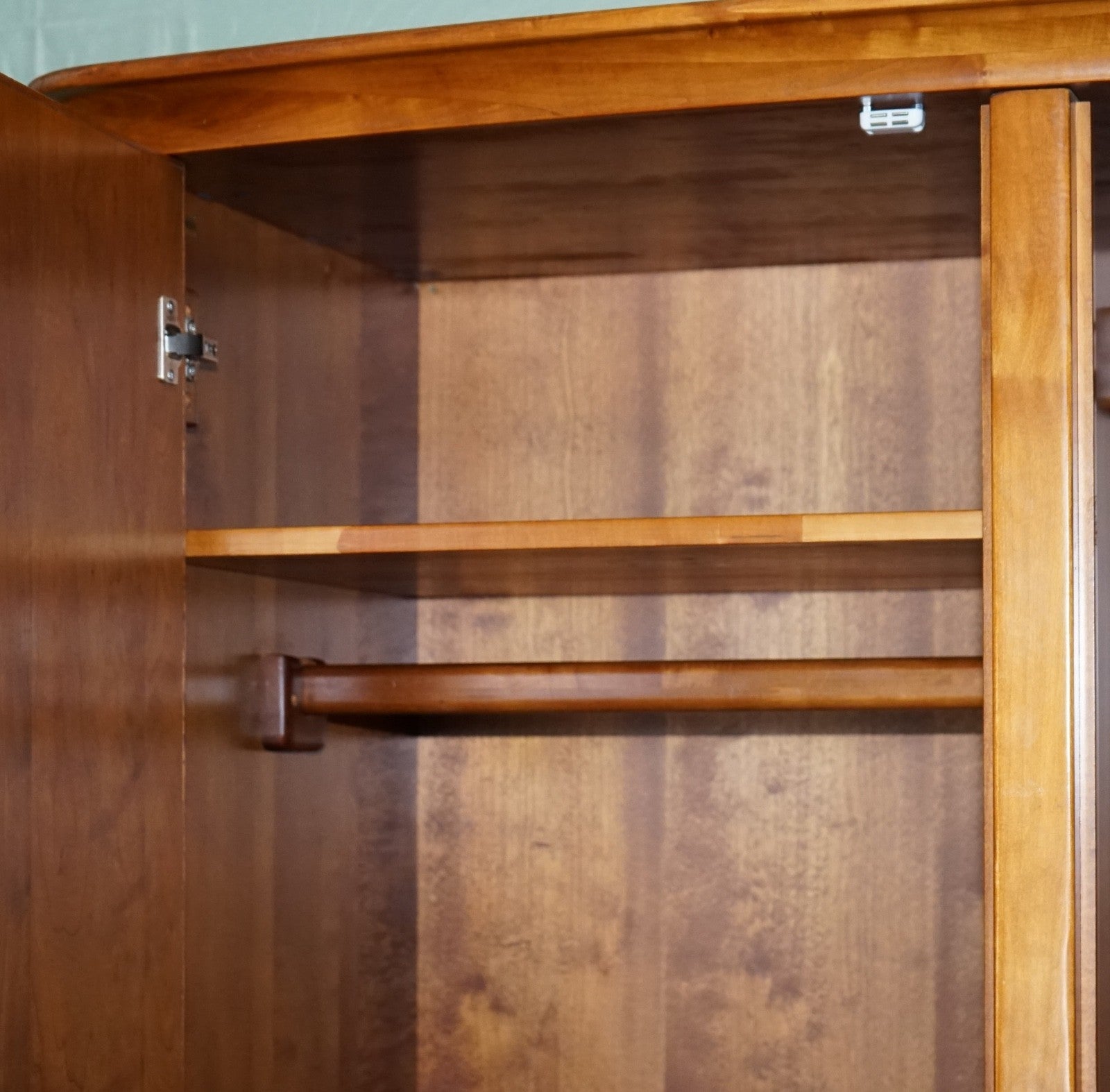 FRENCH STYLE WILLIS & GAMBIER ROCHELLE COLLECTION DOUBLE WARDROBE (1/2)