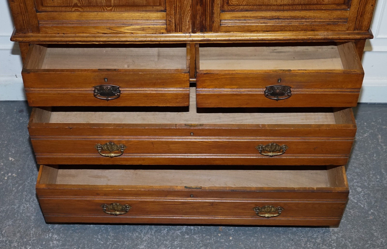 ANTIQUE VICTORIAN ENGLISH OAK LINEN PRESS WARDROBE WITH FOUR DRAWERS