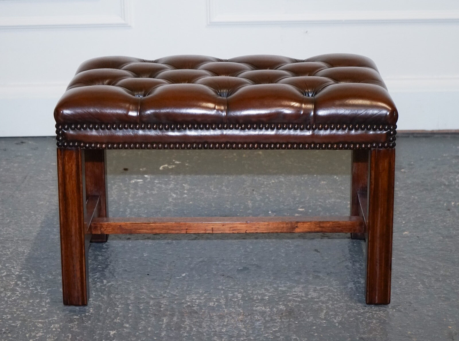 VINTAGE FULLY RESTORED CHESTERFIELD HAND DYED BROWN LEATHER TUFFED FOOTSTOOL