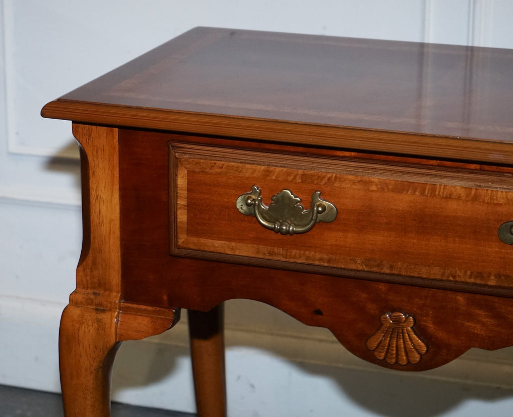 GEORGIAN STYLE WALNUT SIDE CONSOLE TABLE ON CABRIOLE LEGS CIRCA 1980'S