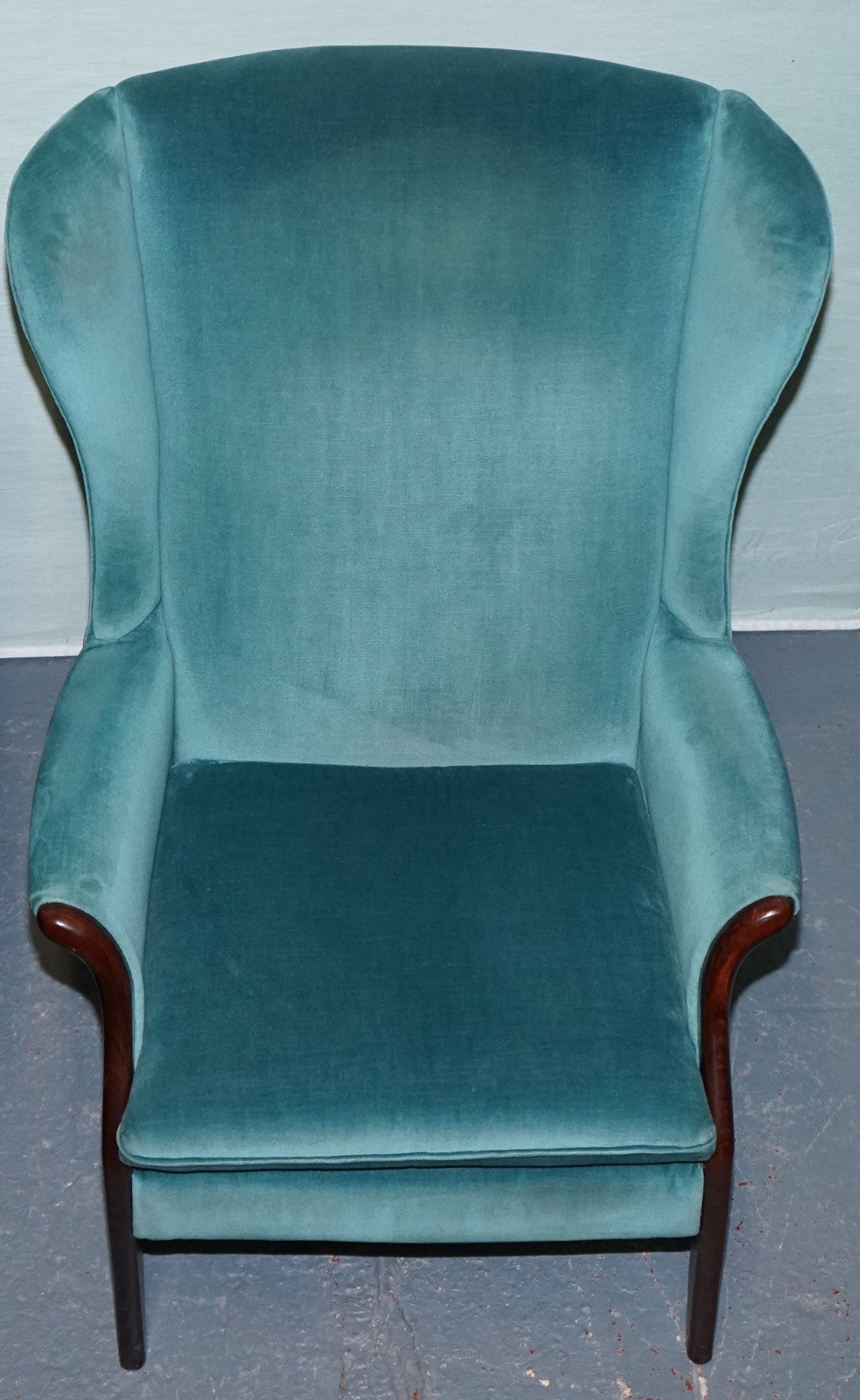 MID CENTURY VINTAGE PAIR OF PARER KNOLL FROXFIELD BLUE FABRIC WINGBACK ARMCHAIRS