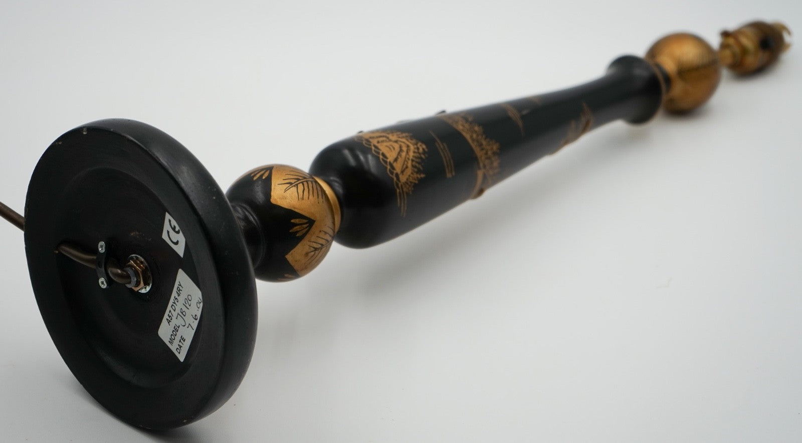 20TH CENTRY HAND PAINTED CHINOISERIE TABLE LAMP