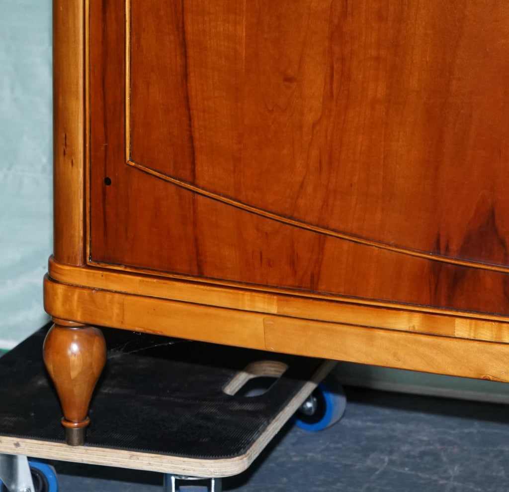 FRENCH STYLE WILLIS & GAMBIER ROCHELLE COLLECTION DOUBLE WARDROBE (1/2)