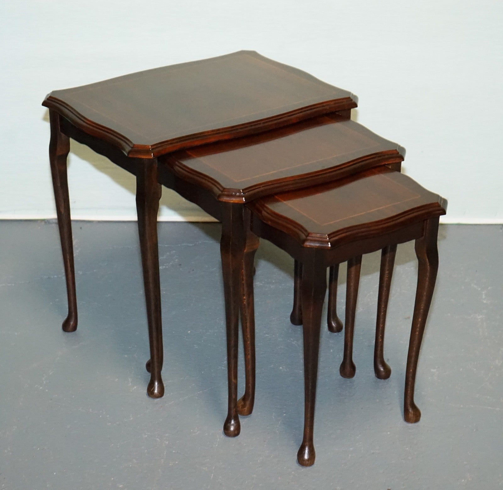 VINTAGE HARDWOOD NEST OF TABLES WITH iNLAY QUEEN ANNE STYLE