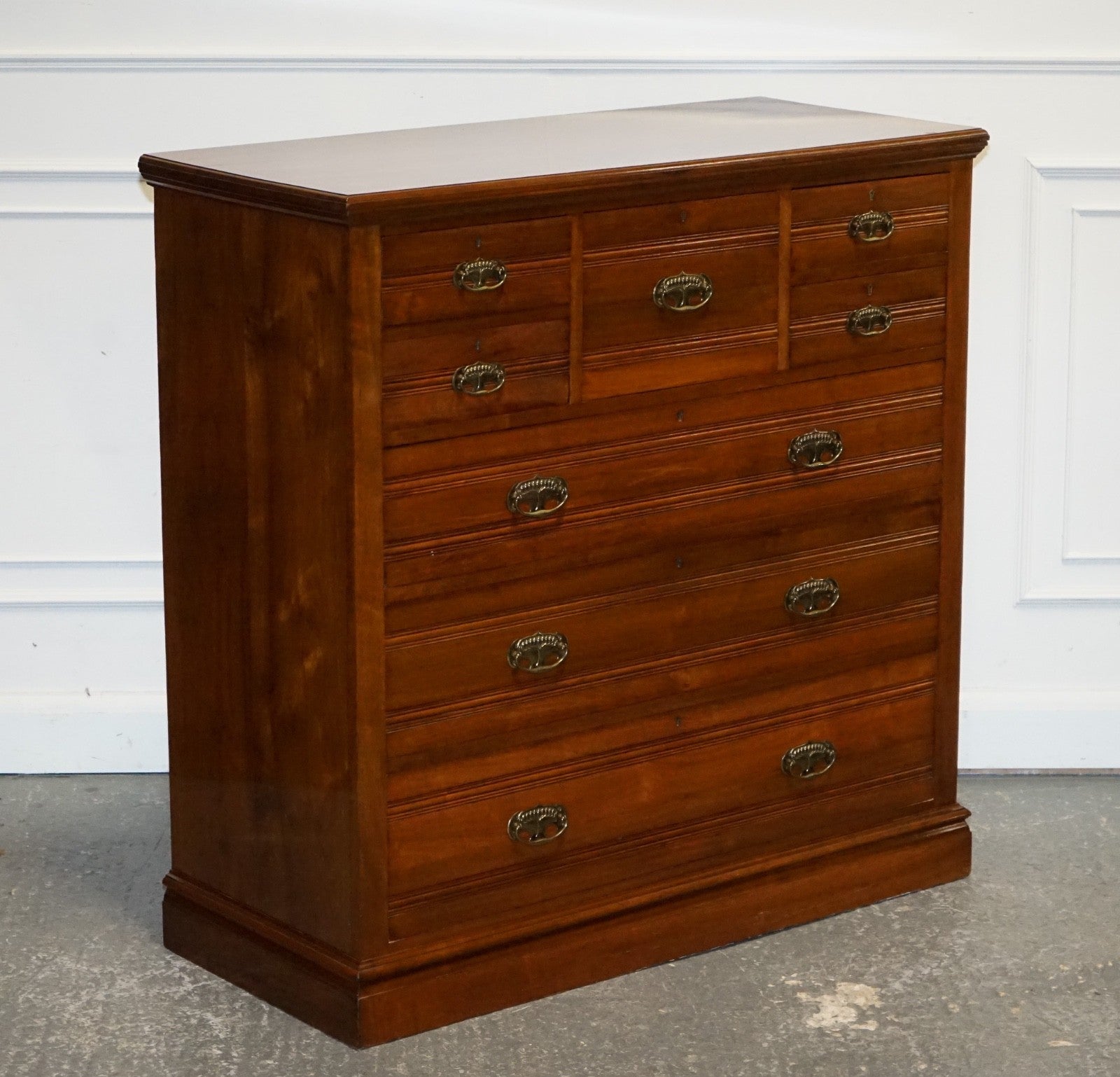 ANTIQUE 1904 ARTS & CRAFTS PERIOD CHEST OF DRAWERS MADE BY HARRIS LEBUS
