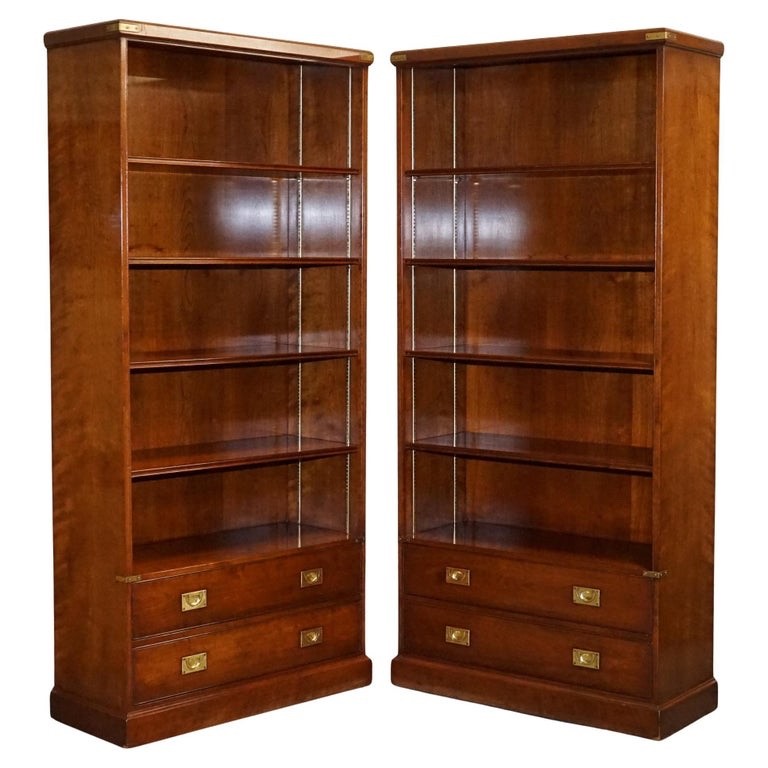 STUNNING PAIR OF KENNEDY HARRODS LONDON MILITARY CAMPAIGN OPEN BOOKCASES