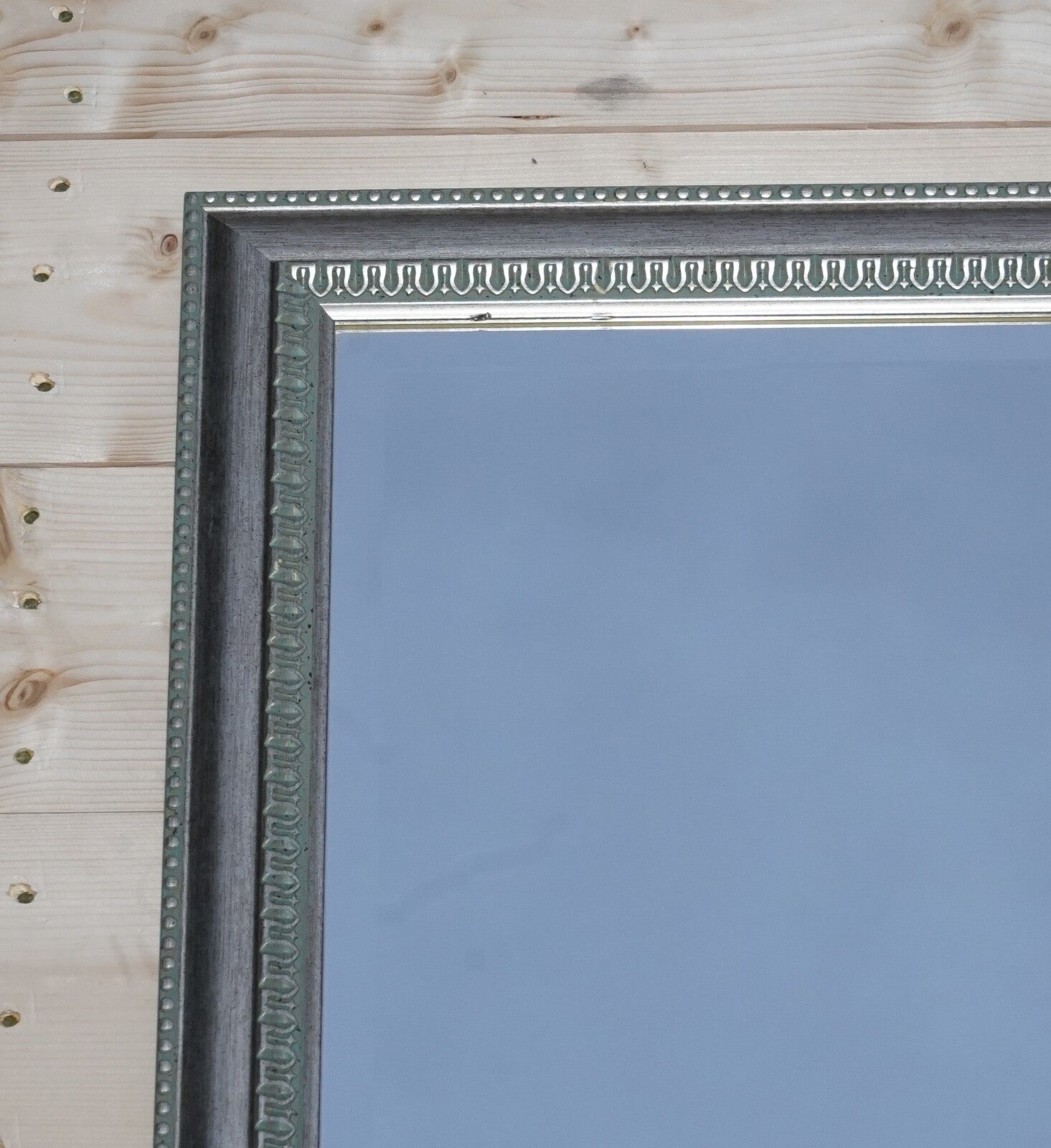 GORGEOUS SILVER GREY FRAME BEVELLED HANGING WALL MIRROR