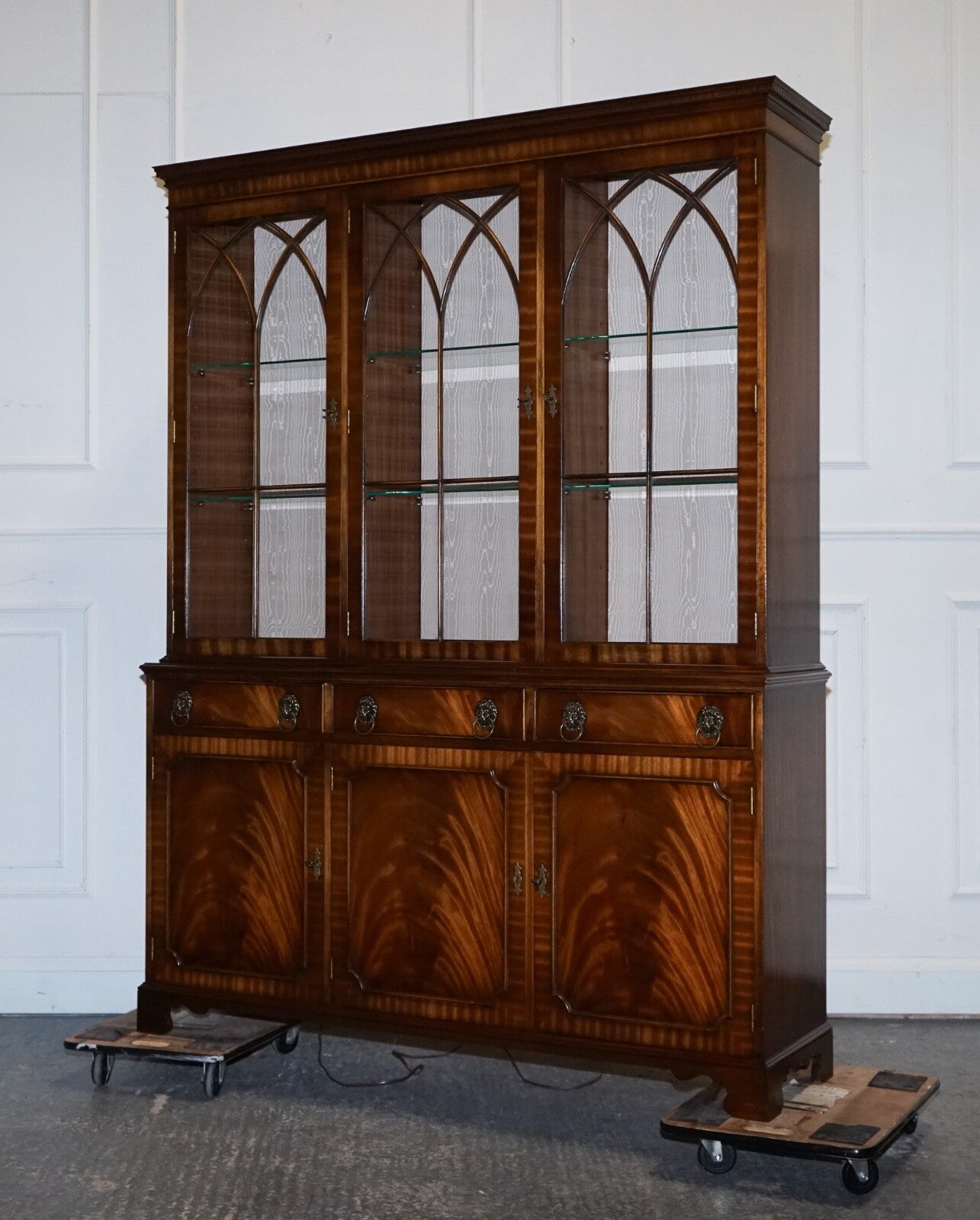 BEVAN FUNNEL GEORGIAN STYLE DISPLAY CABINET BOOKCASE GLASS SHELVES AND LIGHTS