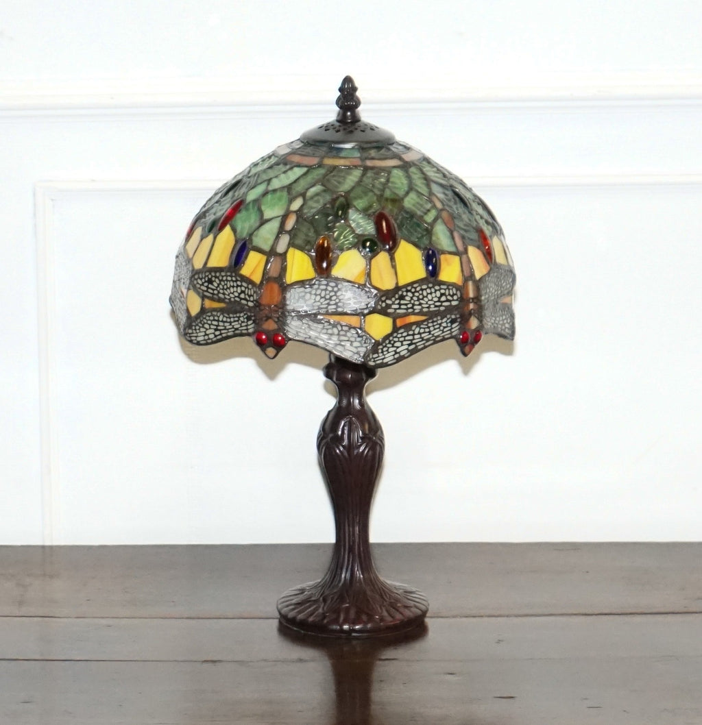 VINTAGE TIFFANY STYLE STAINED COLOURFUL GLASS WITH DRAGONFLY TABLE LAMP