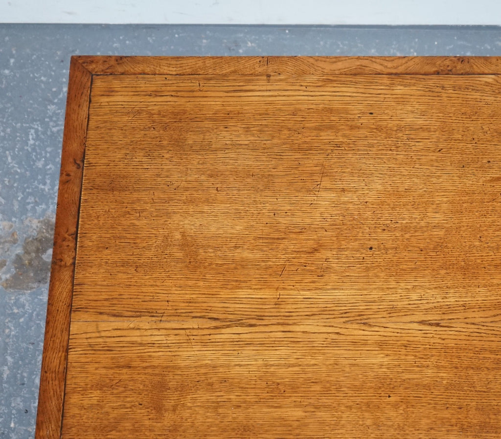 ANTIQUE ART DECO GOLDEN OAK COFFEE TABLE MAPPA BURL TRIM & SPLAYED LEGS